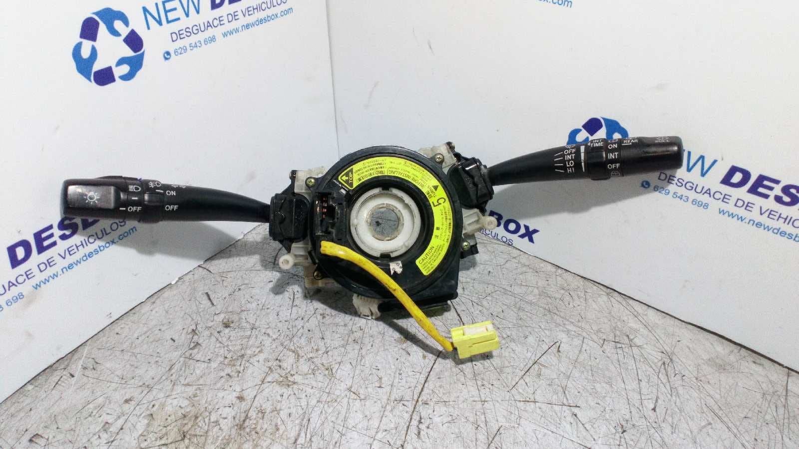 Recambio de MANDO MULTIFUNCION para TOYOTA COROLLA (E11) referencia OEM IAM 84310