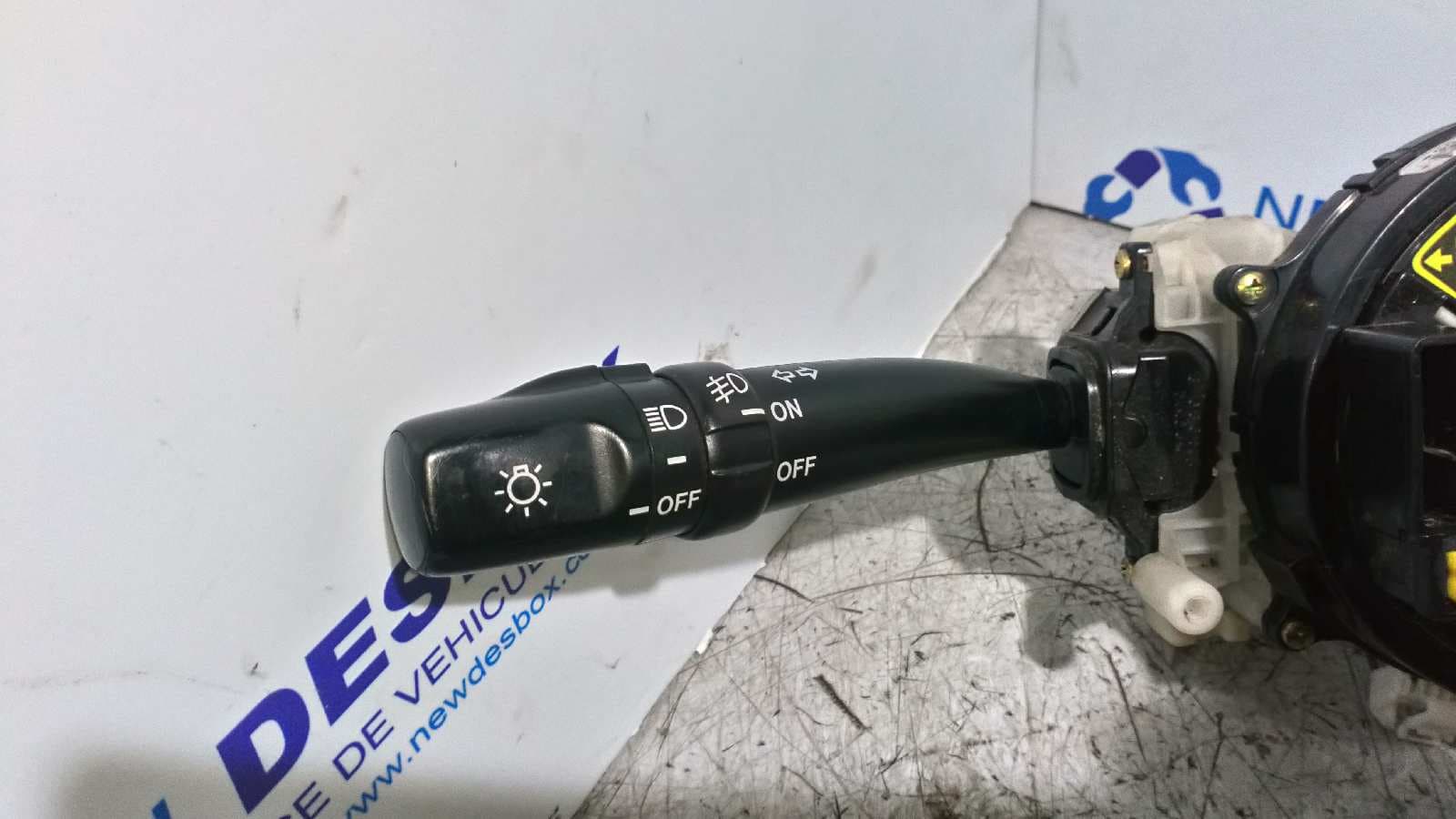 Recambio de MANDO MULTIFUNCION para TOYOTA COROLLA (E11) referencia OEM IAM 84310 5