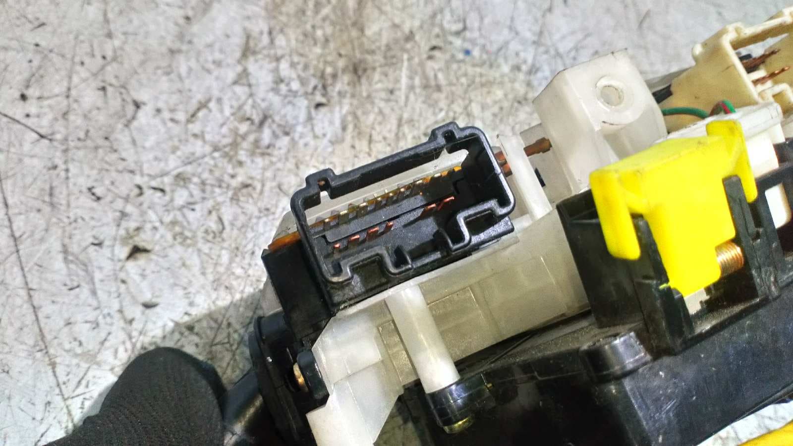 Recambio de MANDO MULTIFUNCION para TOYOTA COROLLA (E11) referencia OEM IAM 84310 8