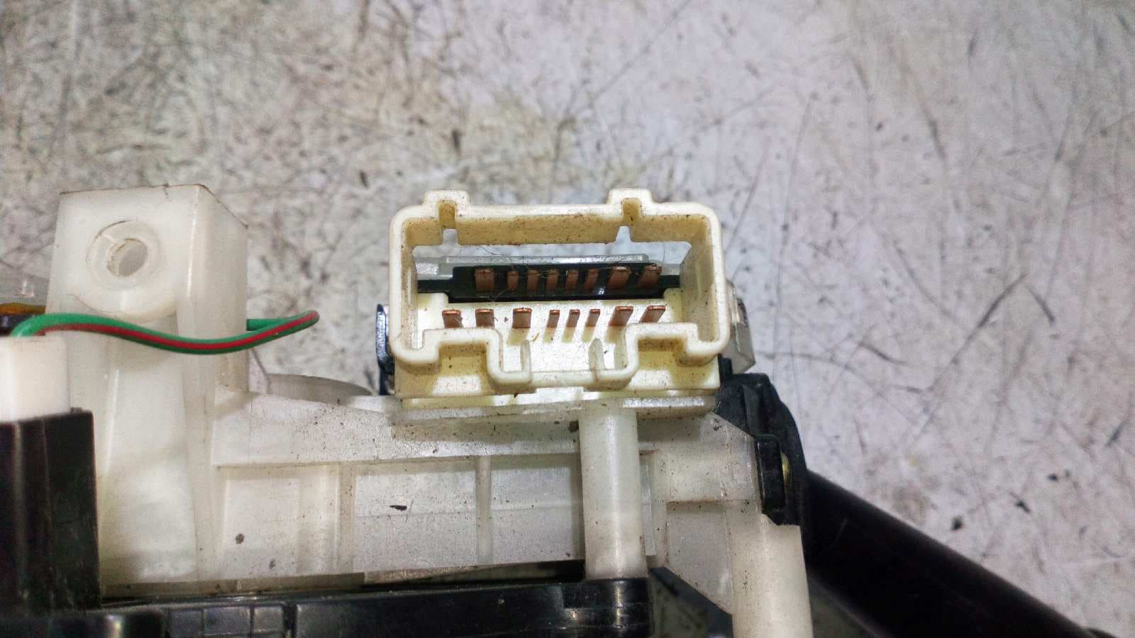 Recambio de MANDO MULTIFUNCION para TOYOTA COROLLA (E11) referencia OEM IAM 84310 10