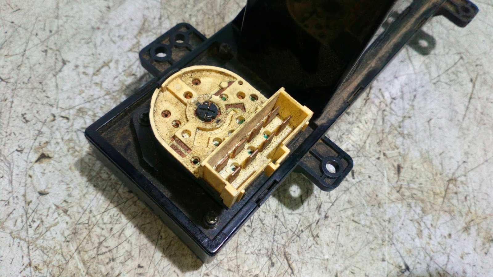 Recambio de MANDO CALEFACCION / AIRE ACONDICIONADO para KIA CARNIVAL II 2.9 CRDi CAT J3 referencia OEM IAM OK53C61190   - VAINILLA 5