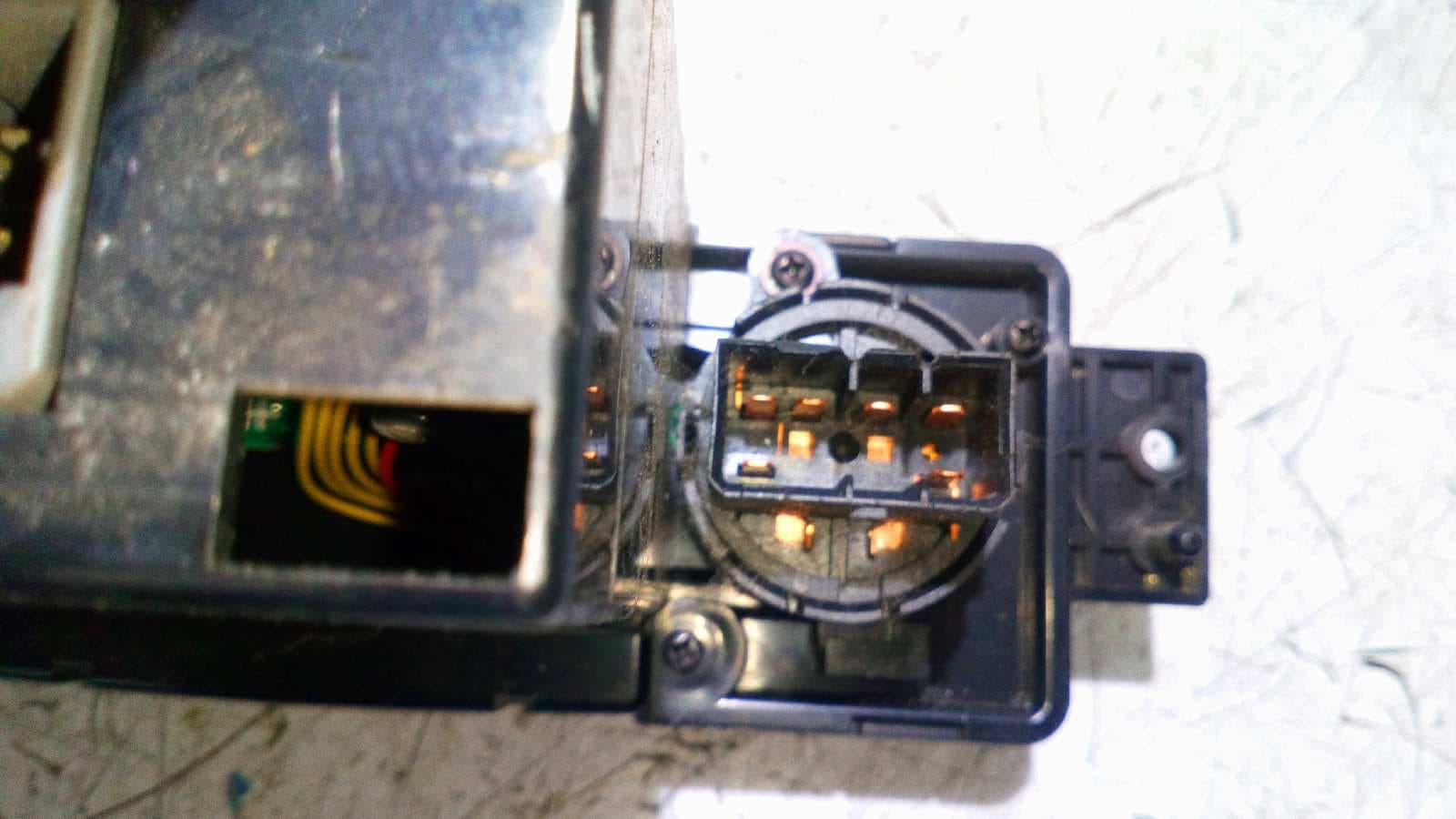 Recambio de MANDO CALEFACCION / AIRE ACONDICIONADO para KIA CARNIVAL 2.9 referencia OEM IAM 90800115 7