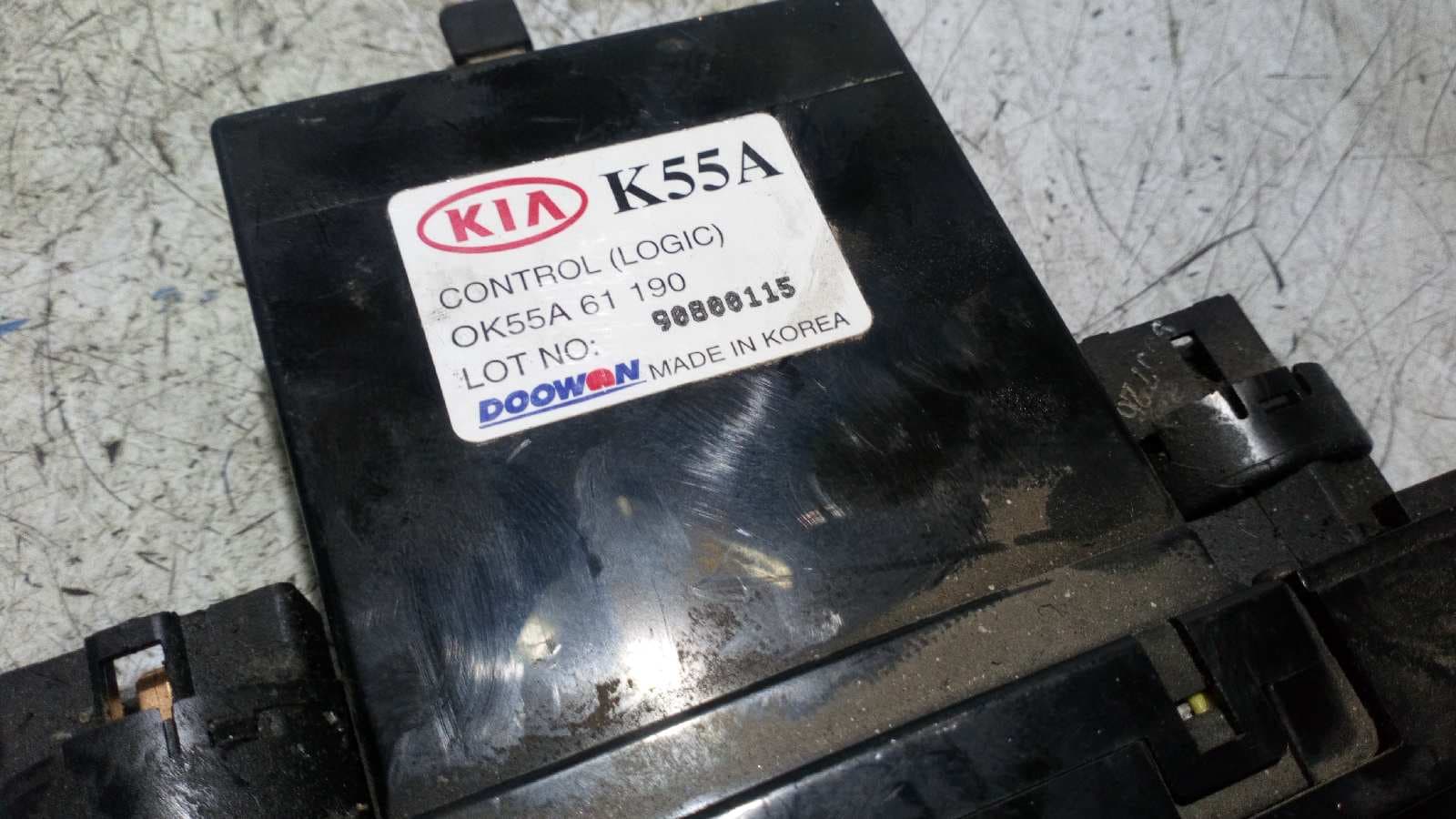 Recambio de MANDO CALEFACCION / AIRE ACONDICIONADO para KIA CARNIVAL 2.9 referencia OEM IAM 90800115 4