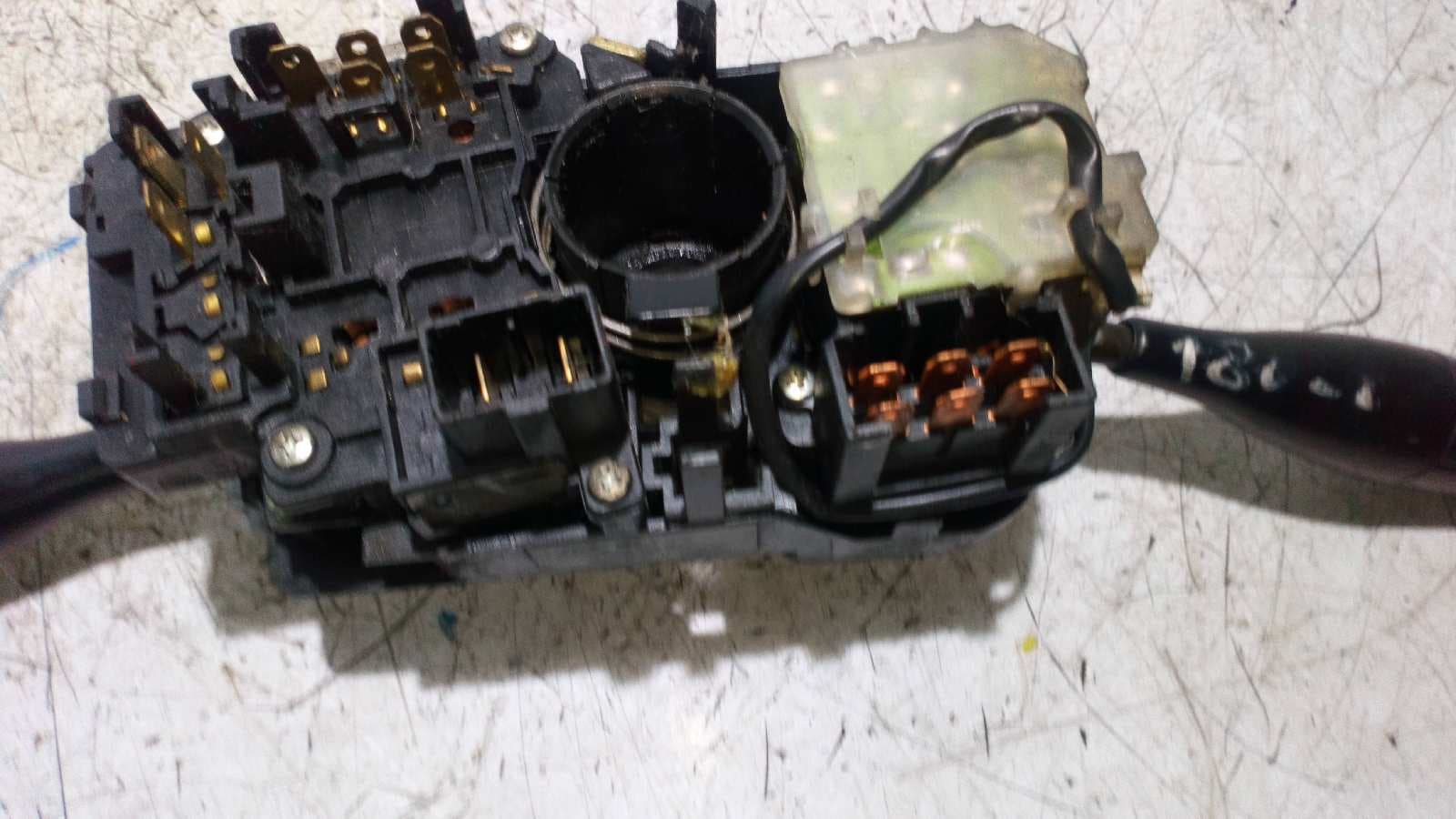 Recambio de MANDO MULTIFUNCION para KIA SPORTAGE RE         referencia OEM IAM 0K9B066122   - VERDE 5