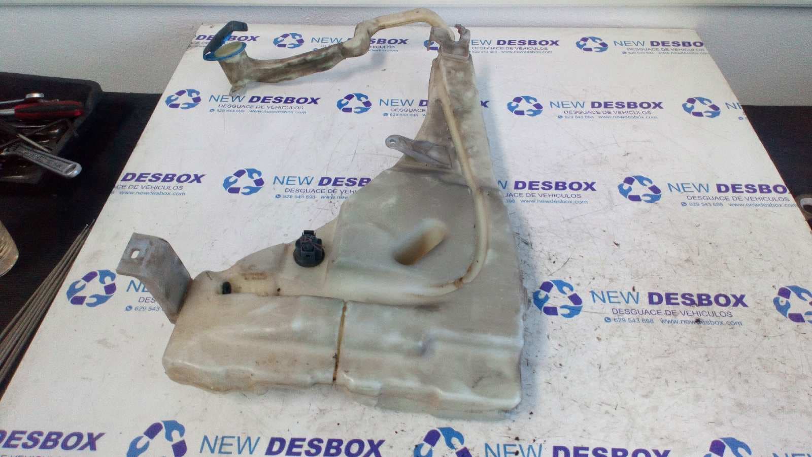 Recambio de DEPOSITO LIMPIA para VOLKSWAGEN TOUAREG (7LA) TDI R5 BAC referencia OEM IAM 7L0955453F   - NEGRO