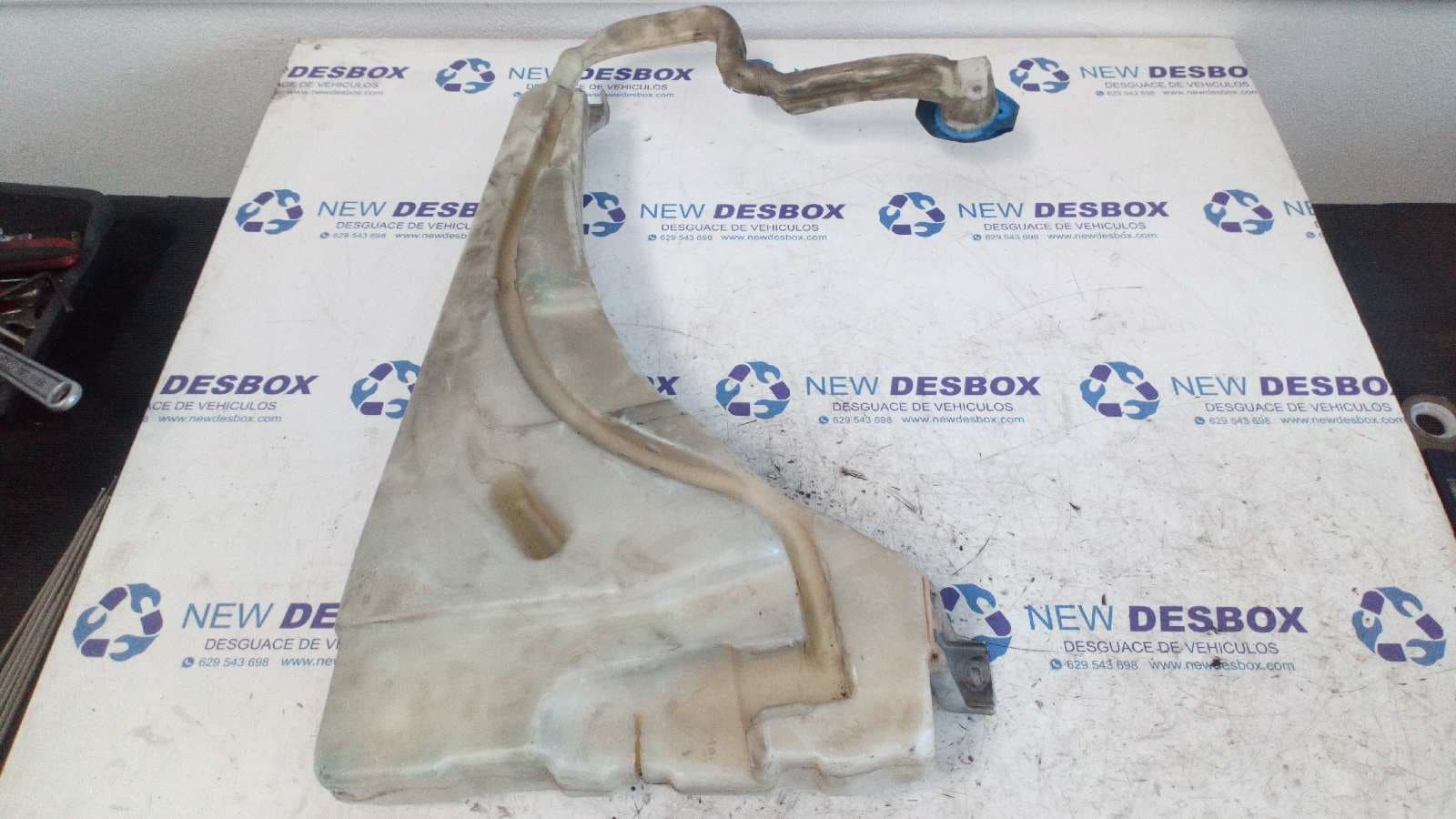 Recambio de DEPOSITO LIMPIA para VOLKSWAGEN TOUAREG (7LA) TDI R5 BAC referencia OEM IAM 7L0955453F   - NEGRO 2