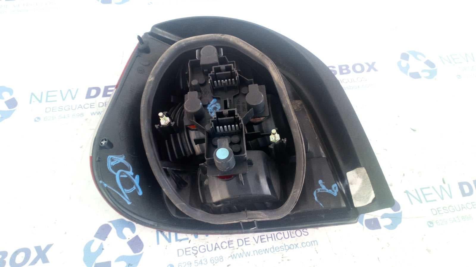 Recambio de PILOTO TRASERO DERECHO para RENAULT SCENIC RX4 (JA0) 1.9 dCi Diesel CAT F9Q740 referencia OEM IAM 2341   - GRIS 3
