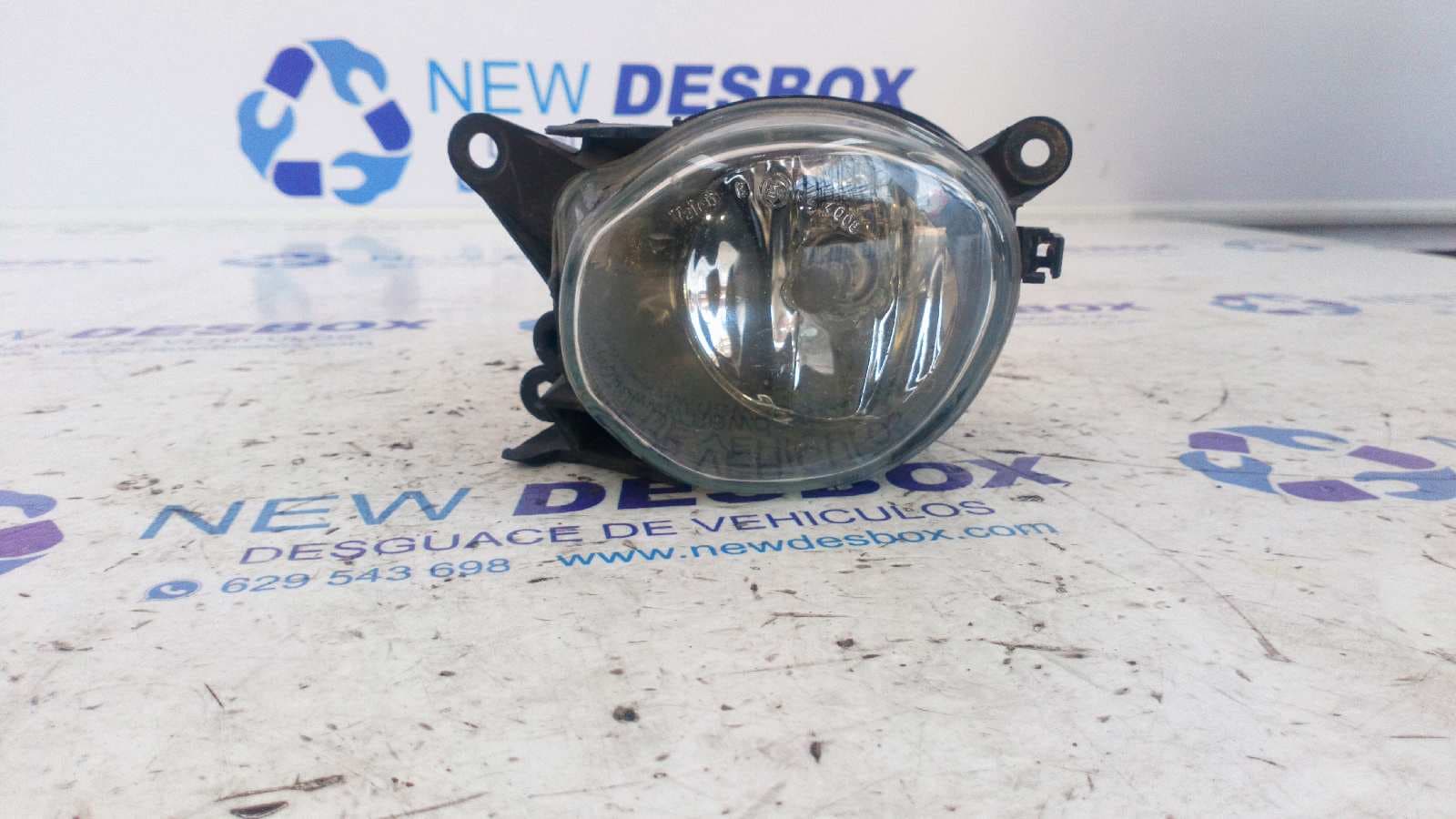 Recambio de FARO ANTINIEBLA IZQUIERDO para AUDI A4 BERLINA (B5) referencia OEM IAM 8D0941699