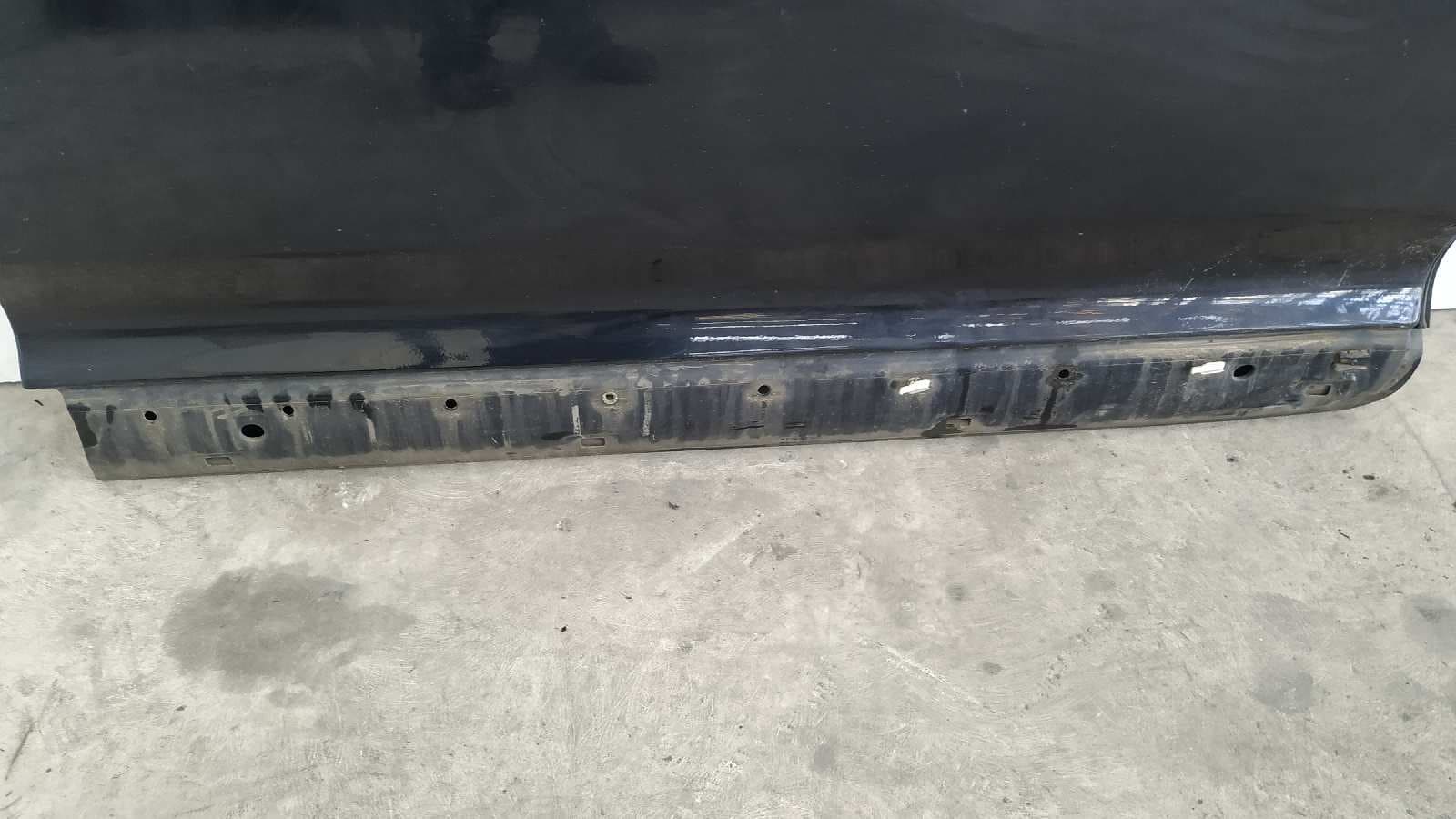 Recambio de PUERTA DELANTERA DERECHA para VOLKSWAGEN TOUAREG (7LA) BAC referencia OEM IAM 7L0831056L   - NEGRO 2