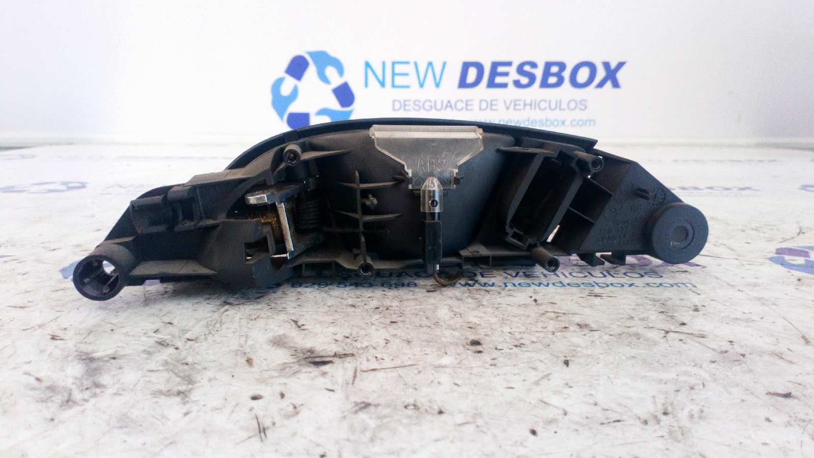 Recambio de MANETA INTERIOR DELANTERA DERECHA para AUDI Q7 (4L) referencia OEM IAM 4L0837020 3