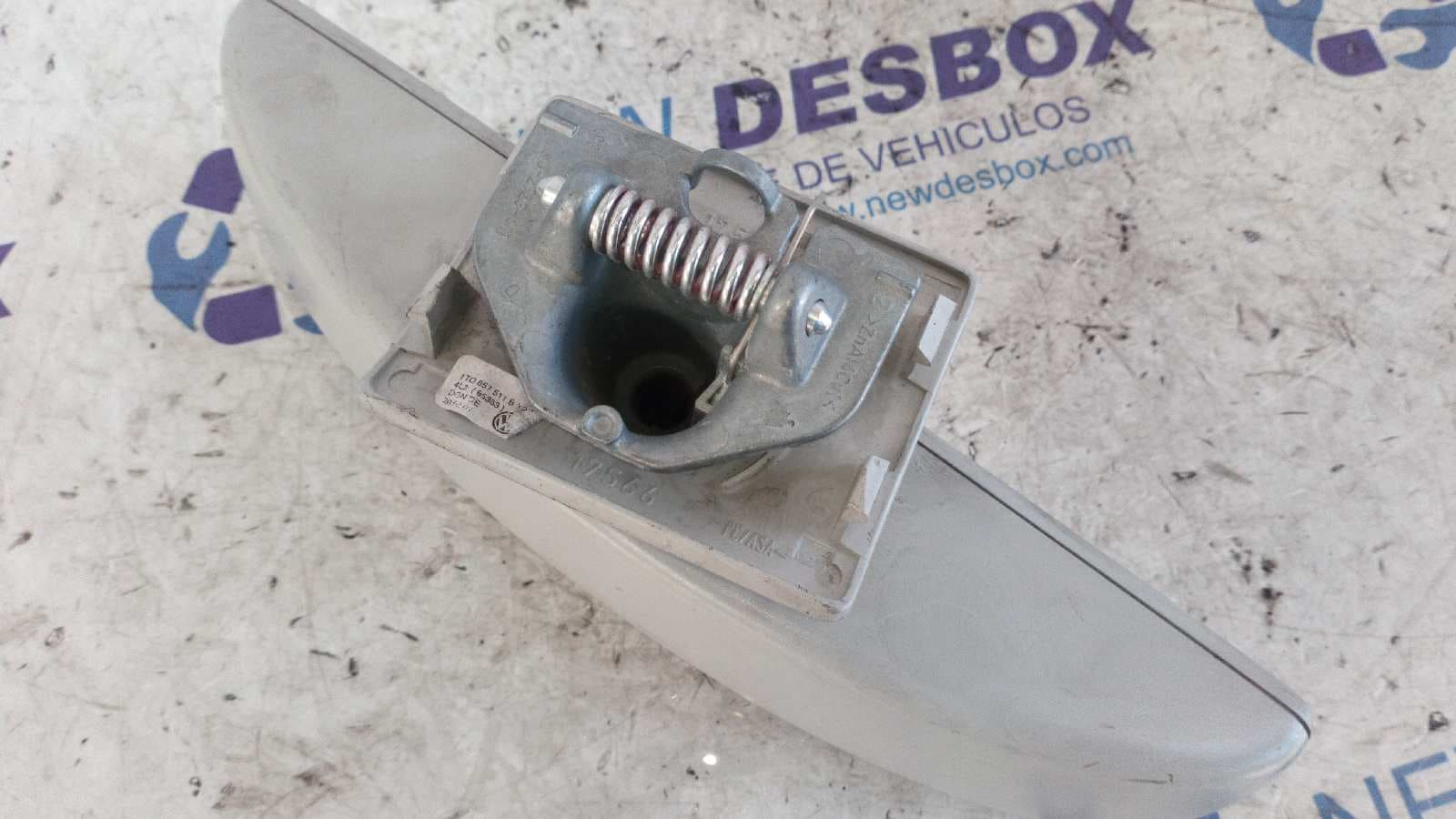 Recambio de ESPEJO para VOLKSWAGEN TOURAN (1T2) referencia OEM IAM 010749 3