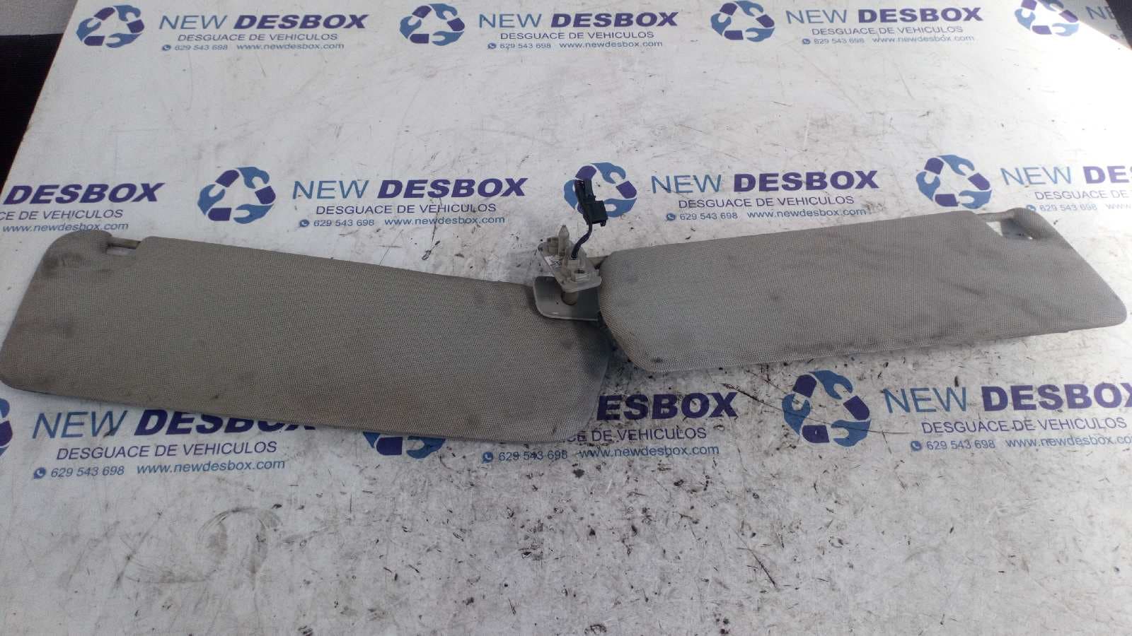 Recambio de PARASOL DERECHO para AUDI Q7 (4L) referencia OEM IAM 2