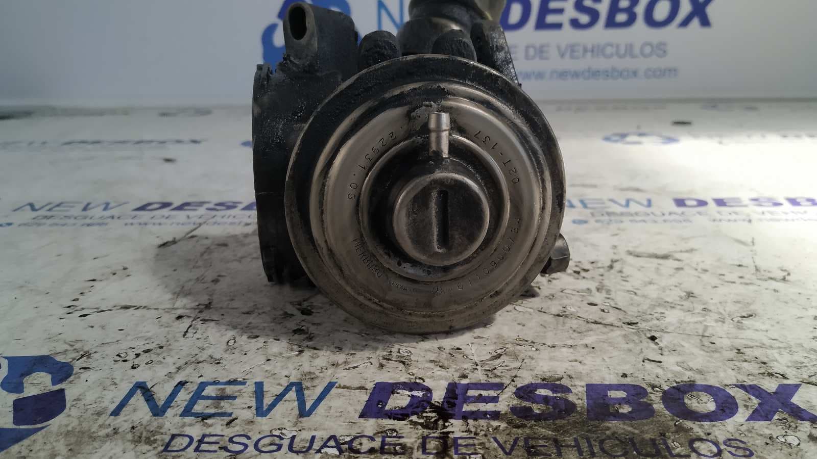 Recambio de VALVULA EGR para MERCEDES-BENZ CLASE M (W163) OM612963 referencia OEM IAM A611090075A   - NEGRO 2