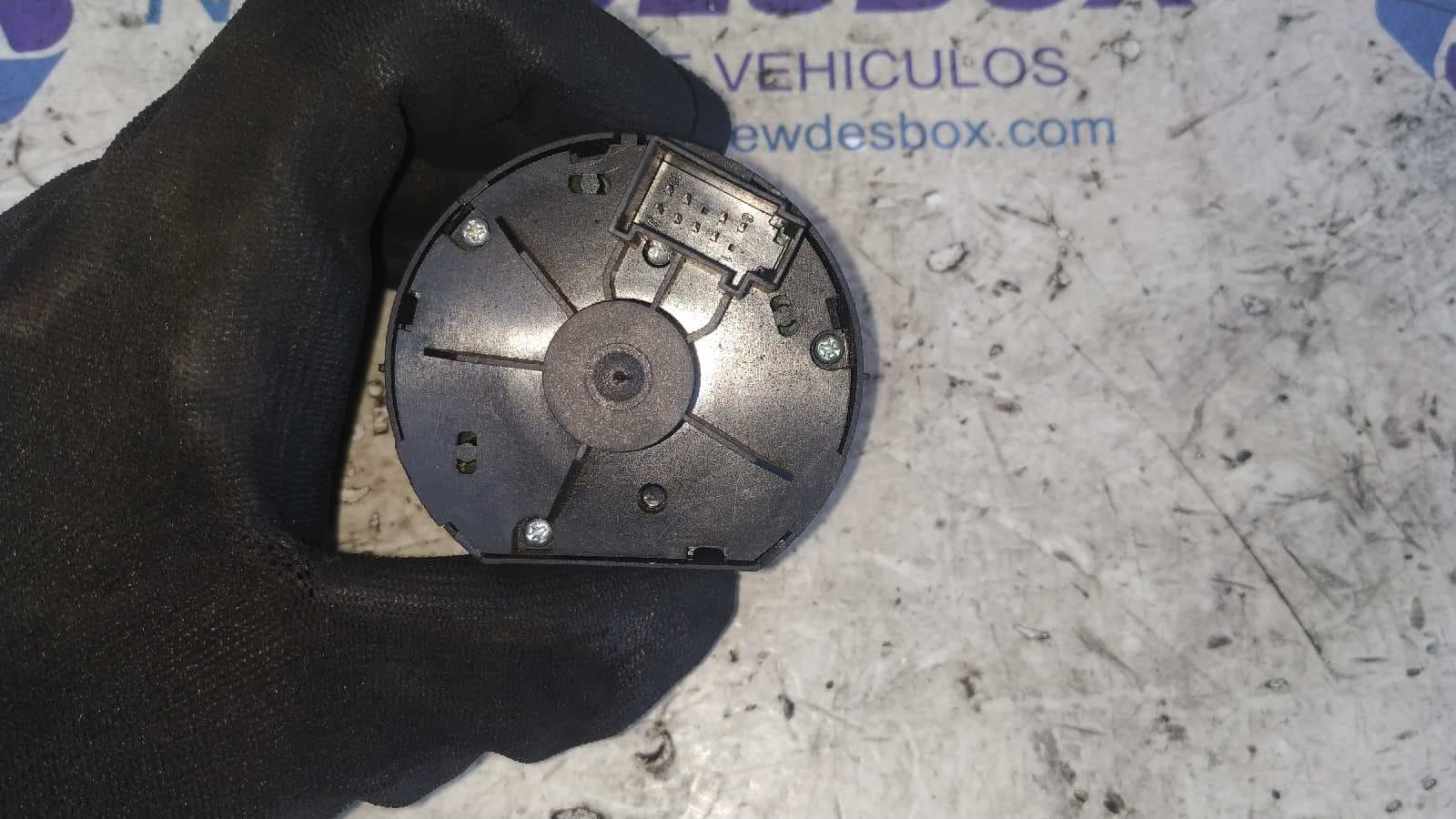 Recambio de MANDO LUCES para AUDI Q7 (4L) BUG referencia OEM IAM 4F1941531D 3