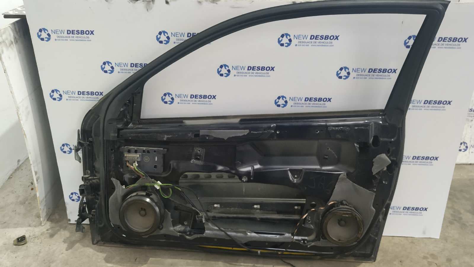 Recambio de PUERTA DELANTERA DERECHA para MERCEDES-BENZ CLASE CLC (CL203) CLC 220 CDI (LA) (203.708) OM646963 referencia OEM IAM 2037201605   - NEGRO 4