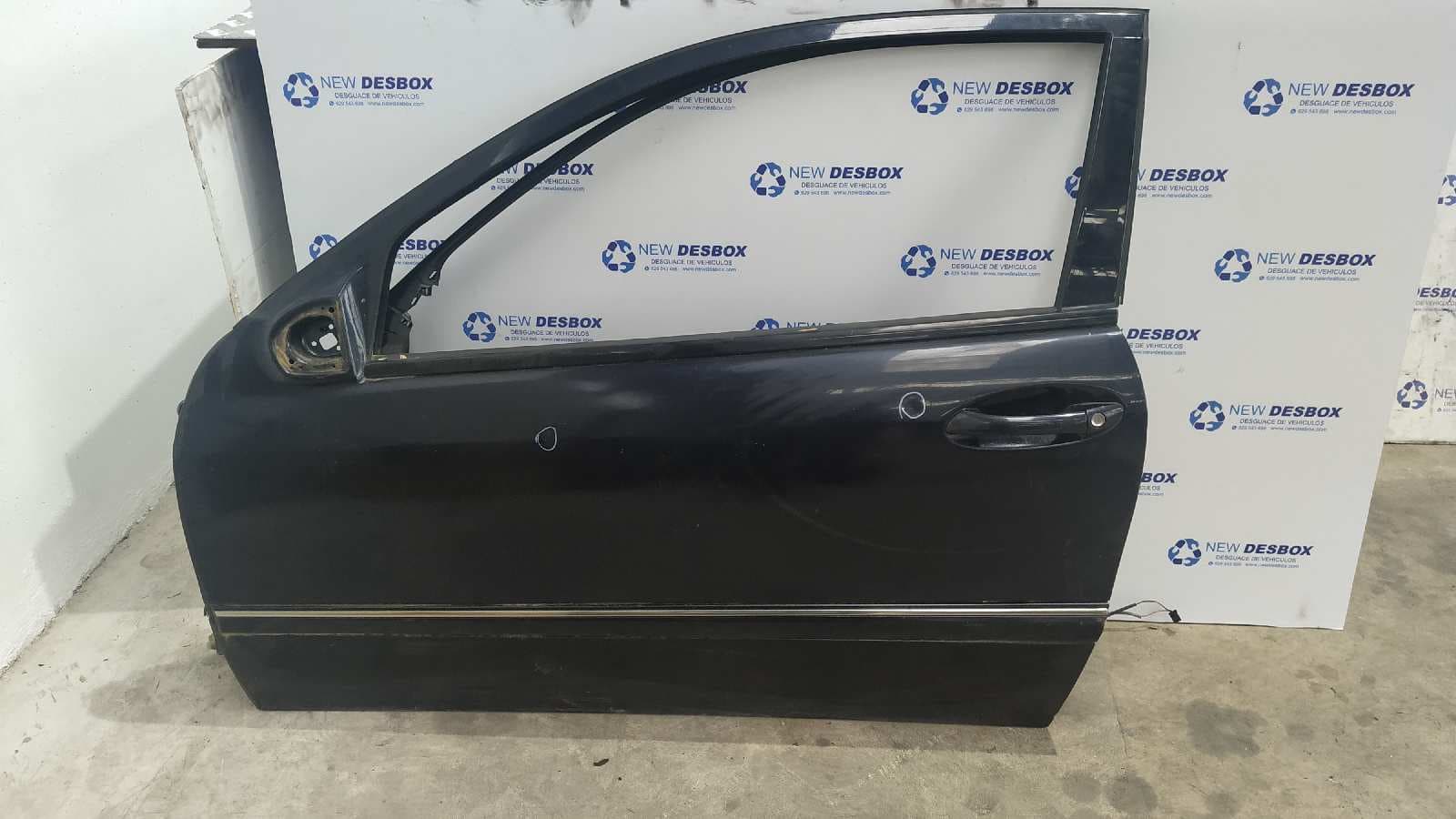 Recambio de PUERTA DELANTERA IZQUIERDA para MERCEDES-BENZ CLASE CLC (CL203) CLC 220 CDI (LA) (203.708) OM646963 referencia OEM IAM 2037201505   - NEGRO