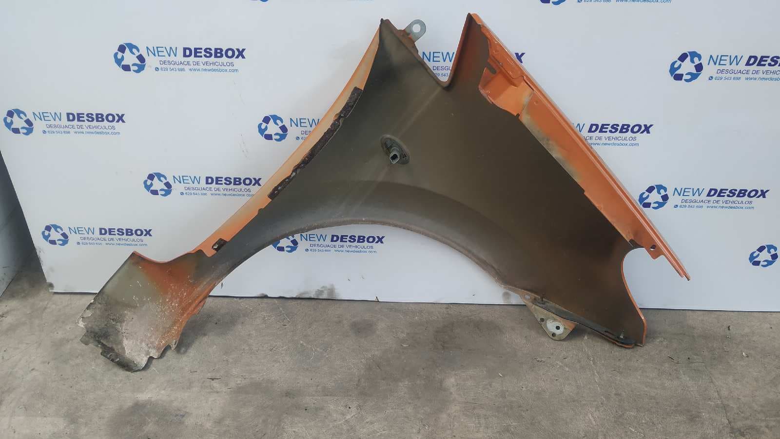Recambio de ALETA DELANTERA IZQUIERDA para CITROEN C3 PLURIEL 1.4 KFV referencia OEM IAM    - NARANJA 3