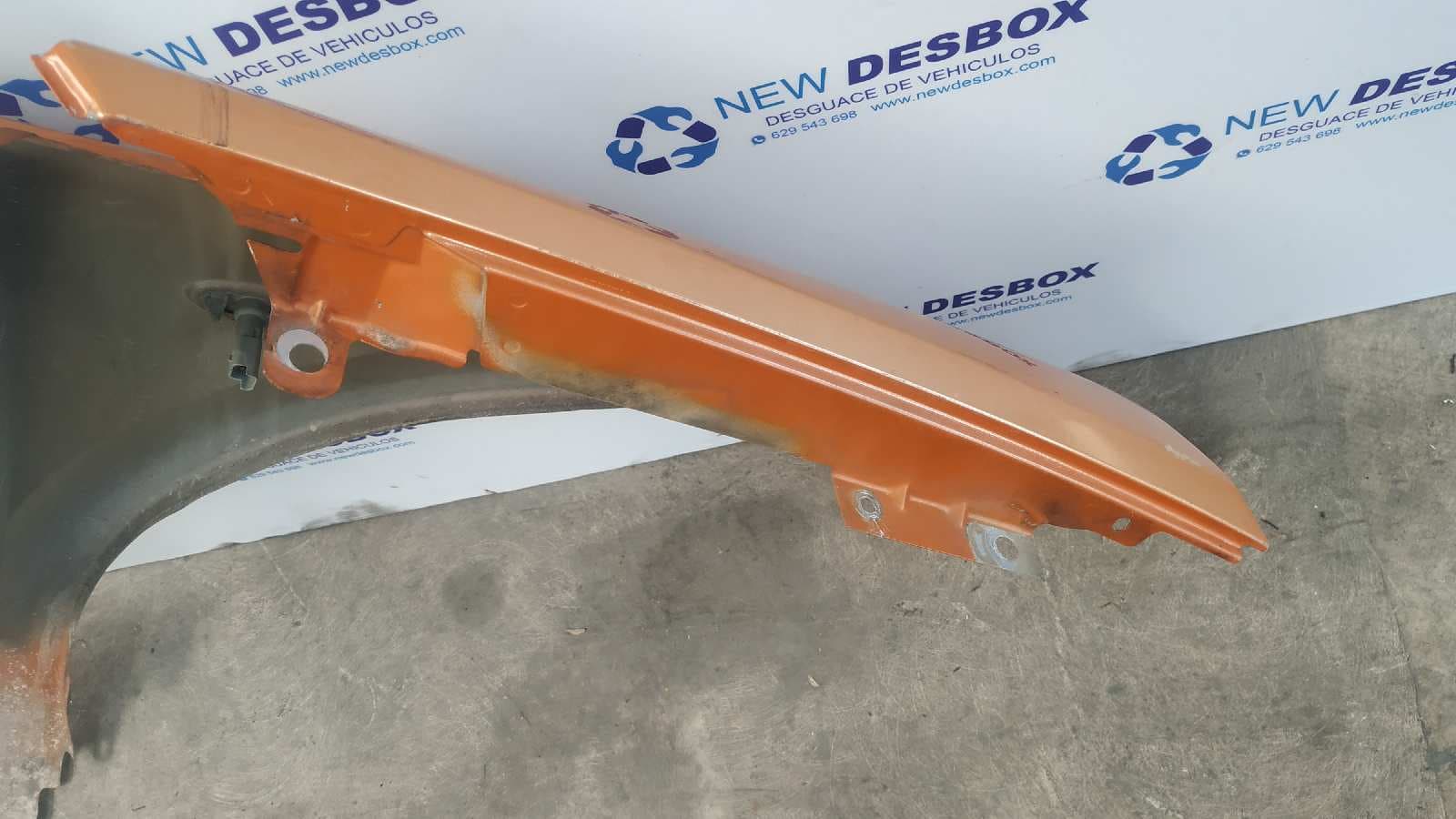 Recambio de ALETA DELANTERA IZQUIERDA para CITROEN C3 PLURIEL 1.4 KFV referencia OEM IAM    - NARANJA 5