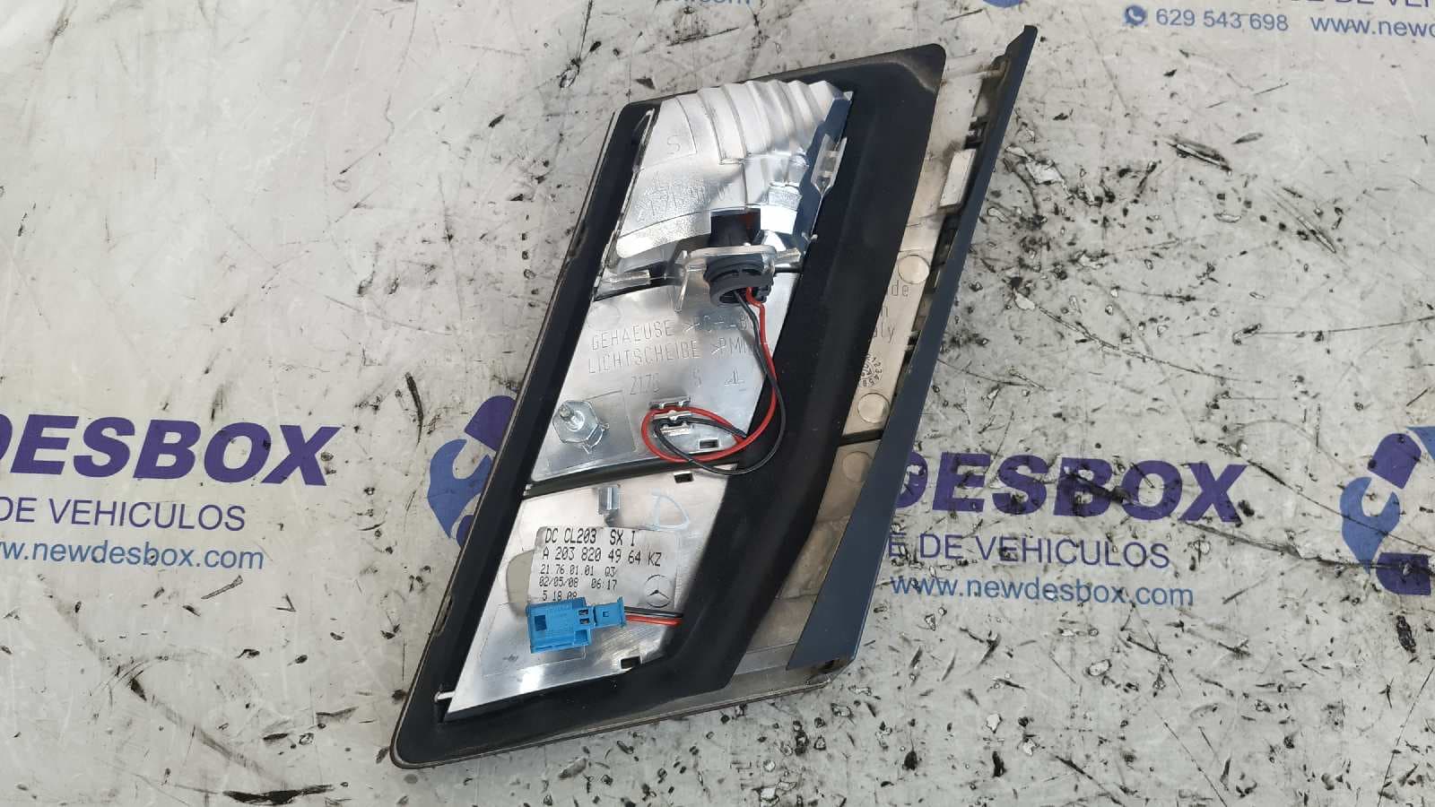 Recambio de PILOTO PORTON IZQUIERDO para MERCEDES-BENZ CLASE CLC (CL203) CLC 220 CDI (LA) (203.708) OM646963 referencia OEM IAM A2038205064   - NEGRO 4