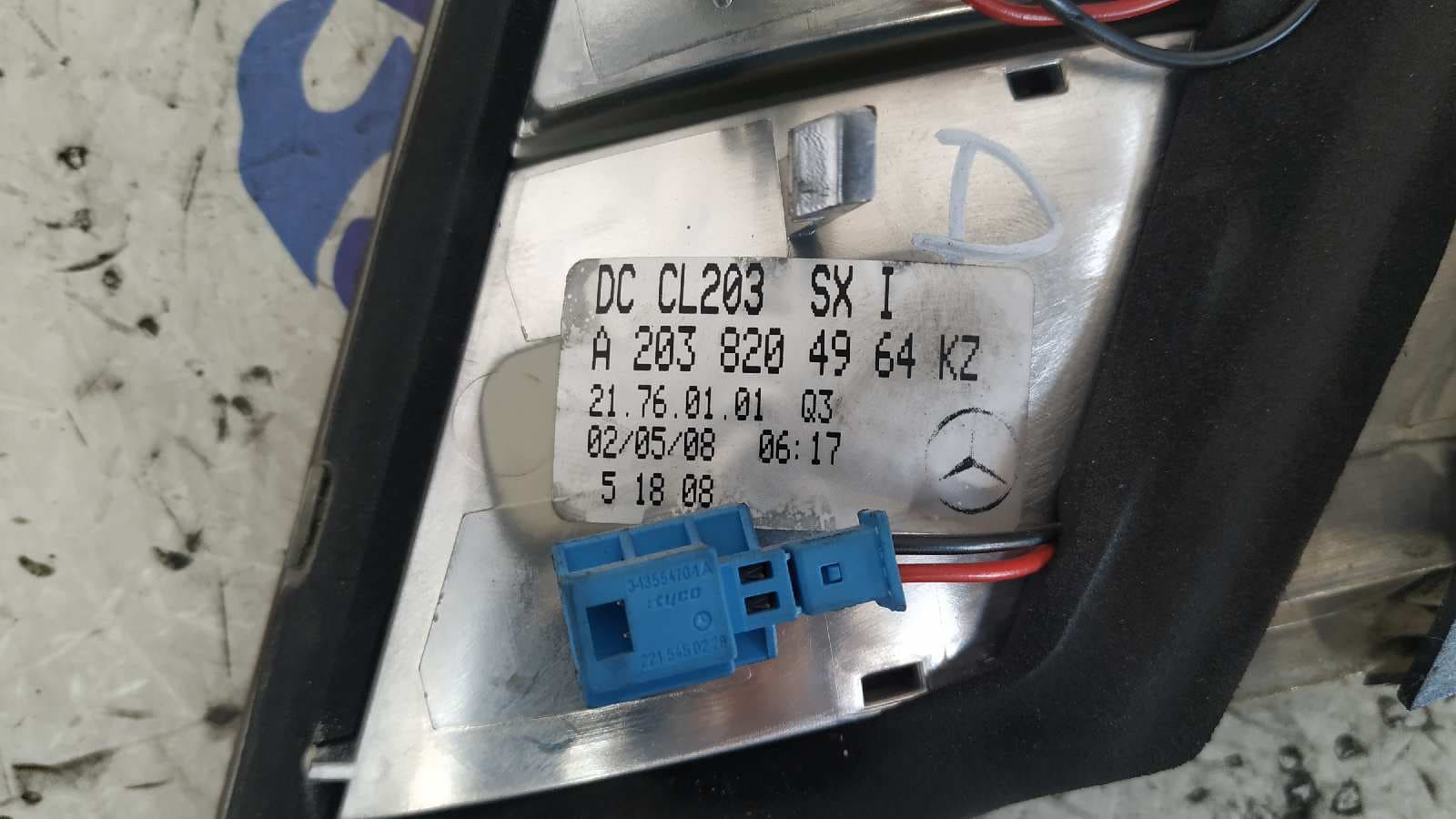 Recambio de PILOTO PORTON IZQUIERDO para MERCEDES-BENZ CLASE CLC (CL203) CLC 220 CDI (LA) (203.708) OM646963 referencia OEM IAM A2038205064   - NEGRO 2