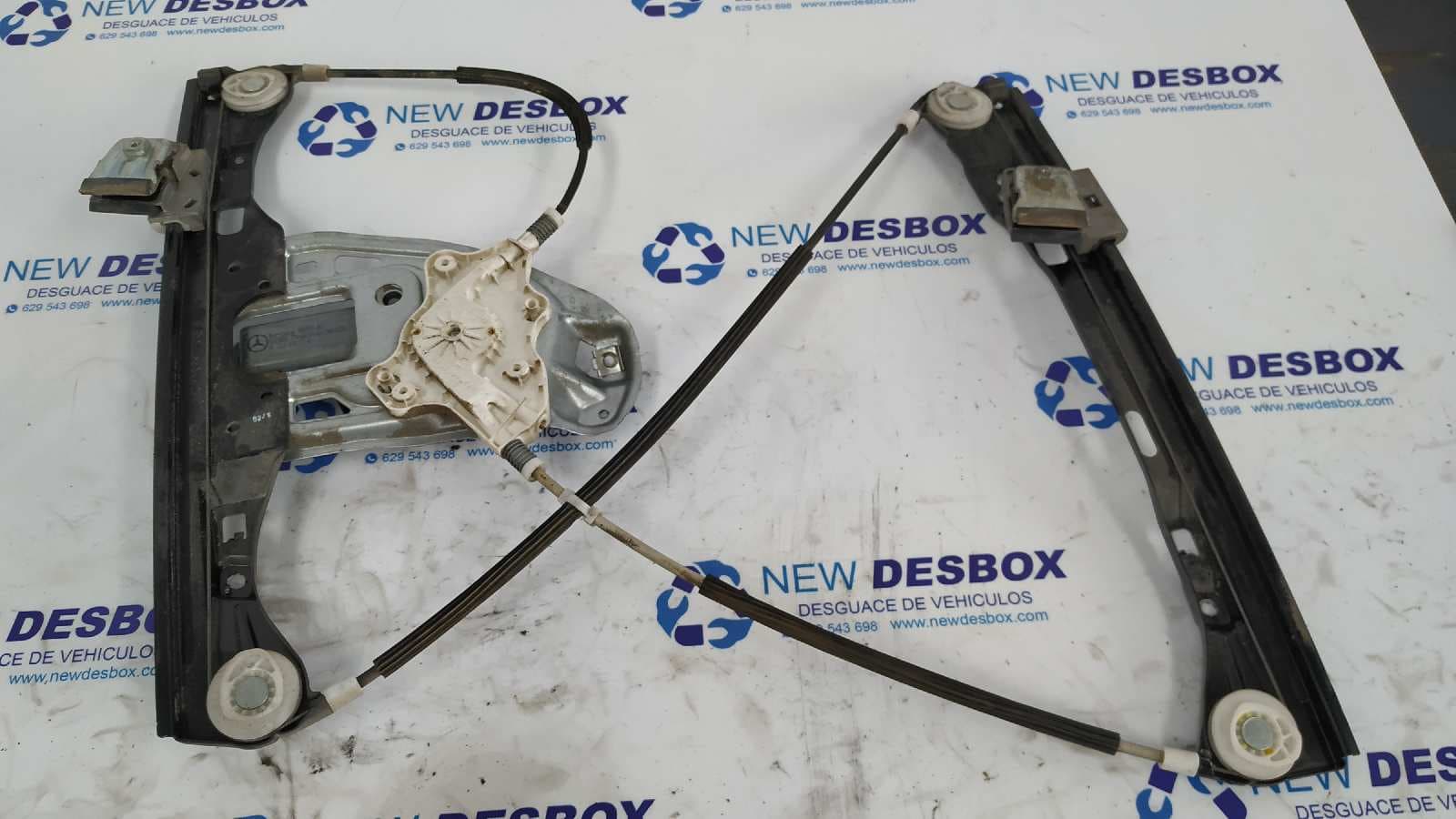 Recambio de ELEVALUNAS DELANTERO DERECHO para MERCEDES-BENZ CLASE CLC (CL203) CLC 220 CDI (LA) (203.708) OM646963 referencia OEM IAM A2037203346   - NEGRO 2