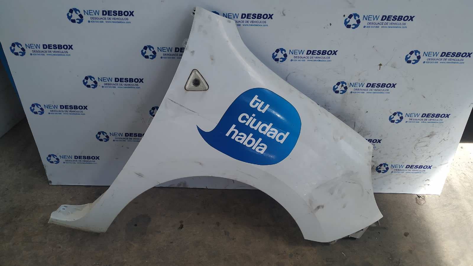 Recambio de ALETA DELANTERA DERECHA para RENAULT KANGOO K9KA8 referencia OEM IAM    - BLANCO