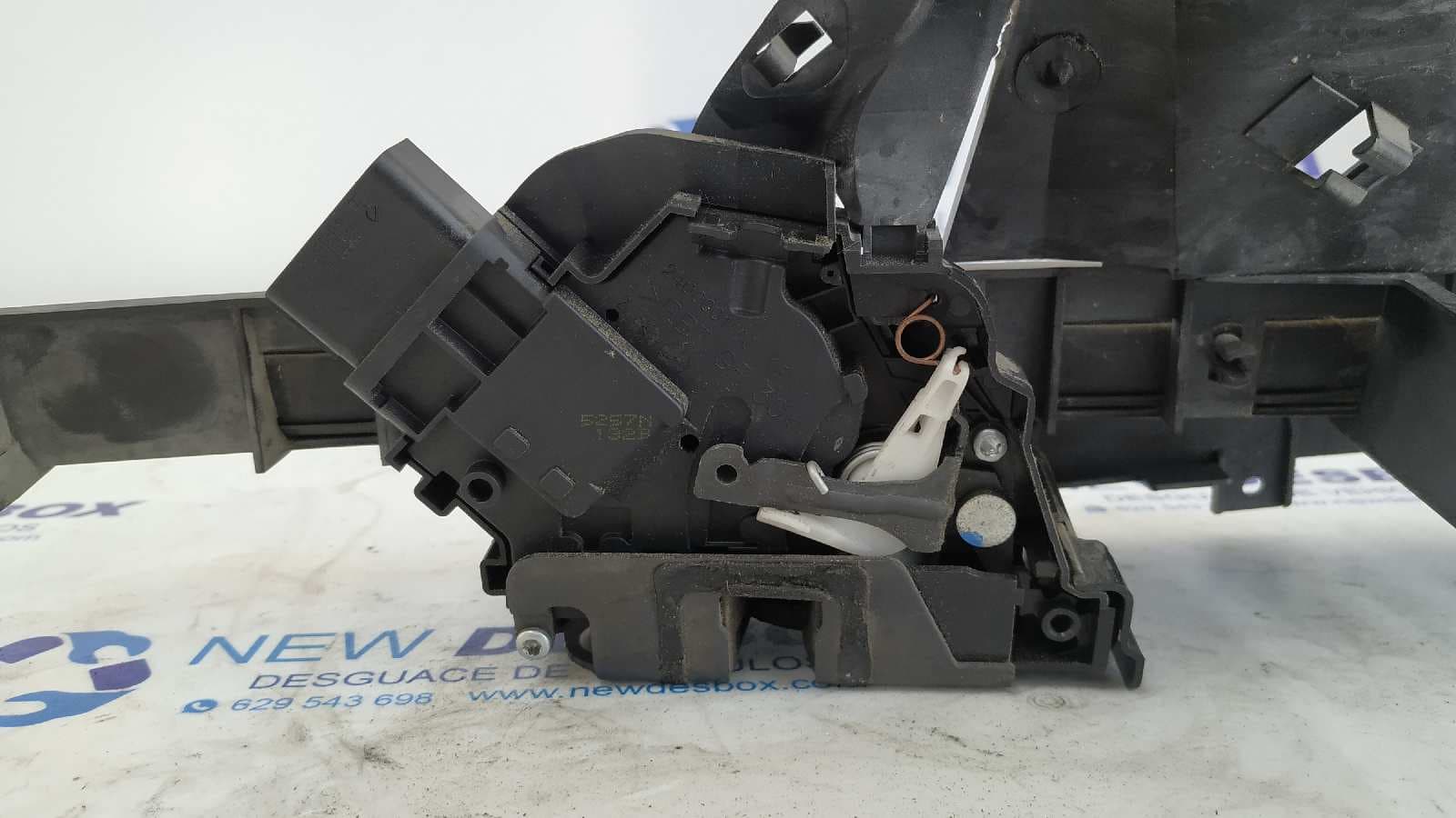 Recambio de CERRADURA PUERTA DELANTERA DERECHA para FORD FOCUS C-MAX (CAP) Trend (D) HHDA referencia OEM IAM 3M5AR21812AK   - AZUL 4