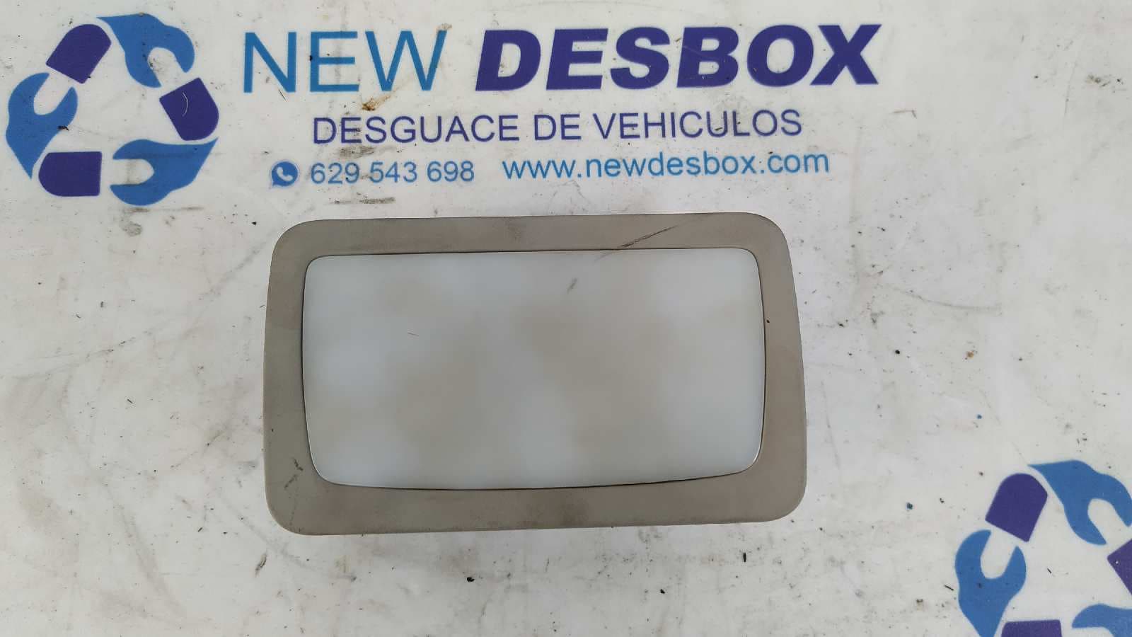 Recambio de LUZ INTERIOR para AUDI Q7 (4L) referencia OEM IAM 4L0947123