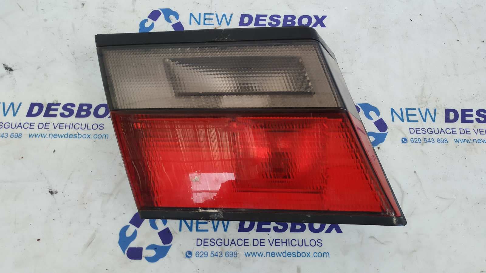 Recambio de PILOTO PORTON IZQUIERDO para NISSAN PRIMERA BERLINA (P11) 2.0 16V CAT CD20 referencia OEM IAM 2192   - VERDE