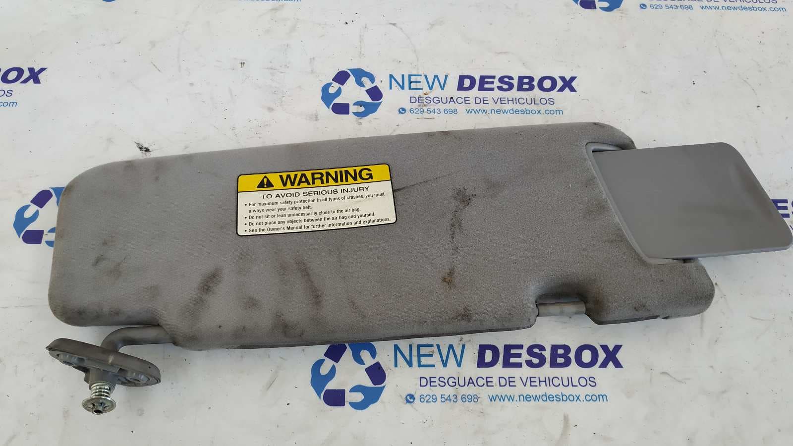 Recambio de PARASOL IZQUIERDO para KIA CARNIVAL II 2.9 CRDi LX J3 referencia OEM IAM 1K54B69270AFKZ   - PLATA 2