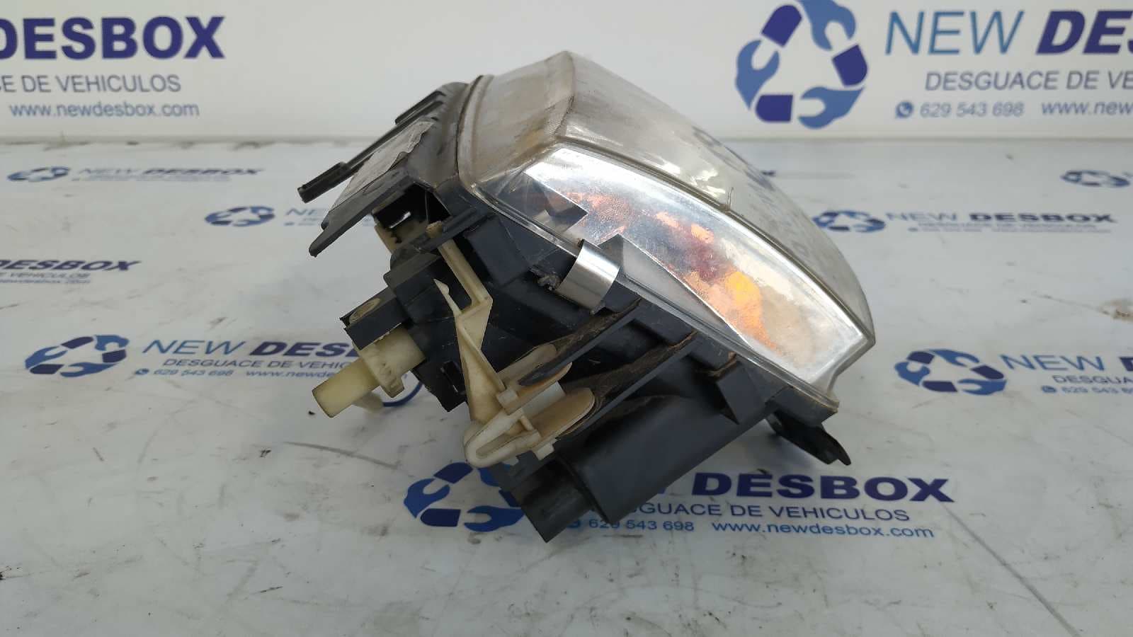 Recambio de FARO DERECHO para VOLKSWAGEN POLO BERLINA (6N2) 1.4 AUD referencia OEM IAM 205965B   - AZUL 6