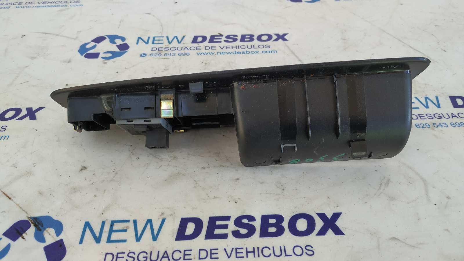 Recambio de MANDO ELEVALUNAS DELANTERO IZQUIERDO para VOLKSWAGEN POLO (9N1) 1.2 12V AZQ referencia OEM IAM 6Q1867171C   - PLATA 4
