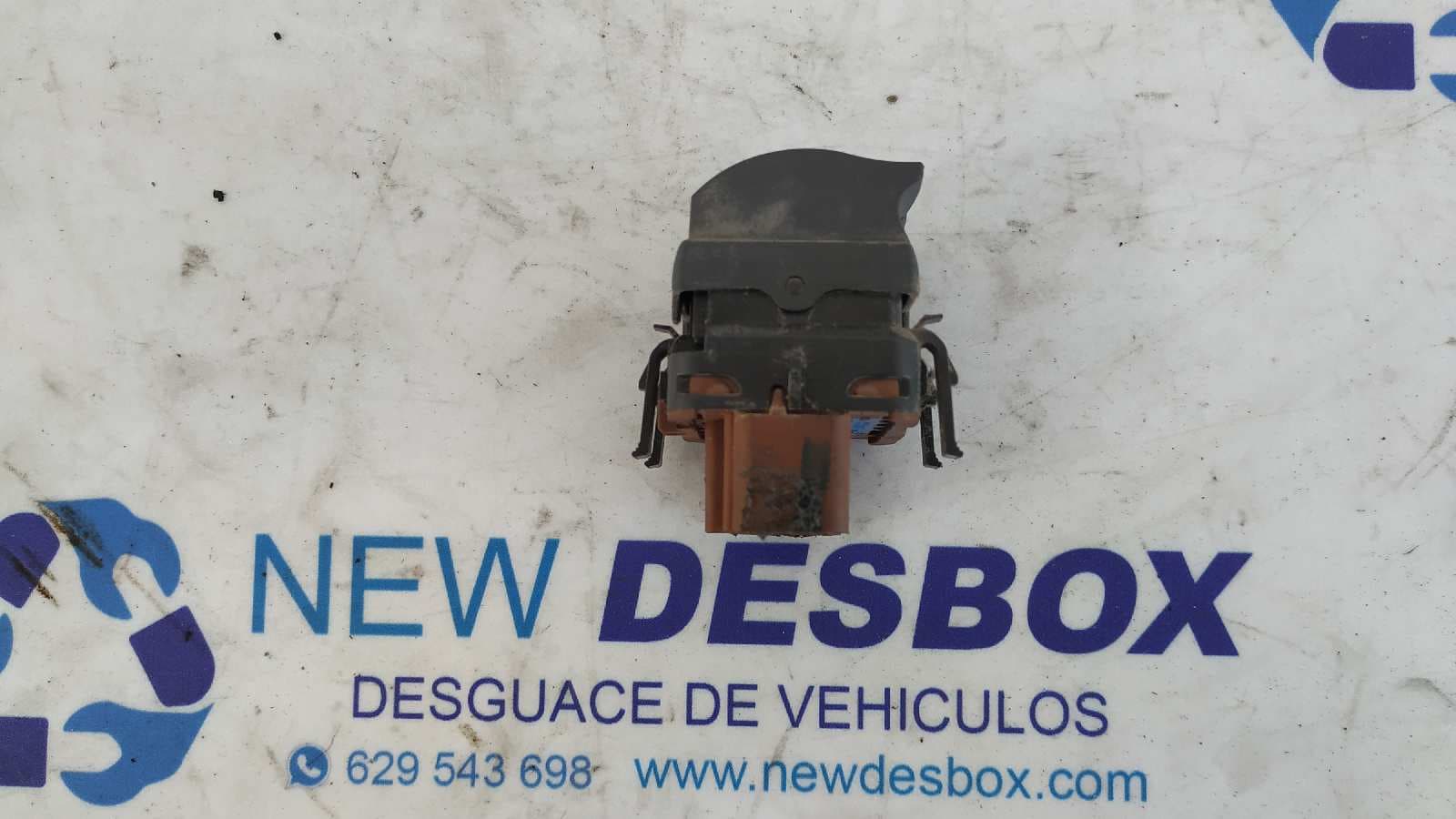 Recambio de MANDO ELEVALUNAS DELANTERO IZQUIERDO para RENAULT MEGANE II BERLINA 3P Confort Authentique F9Q D8 referencia OEM IAM 26503   - GRIS 4