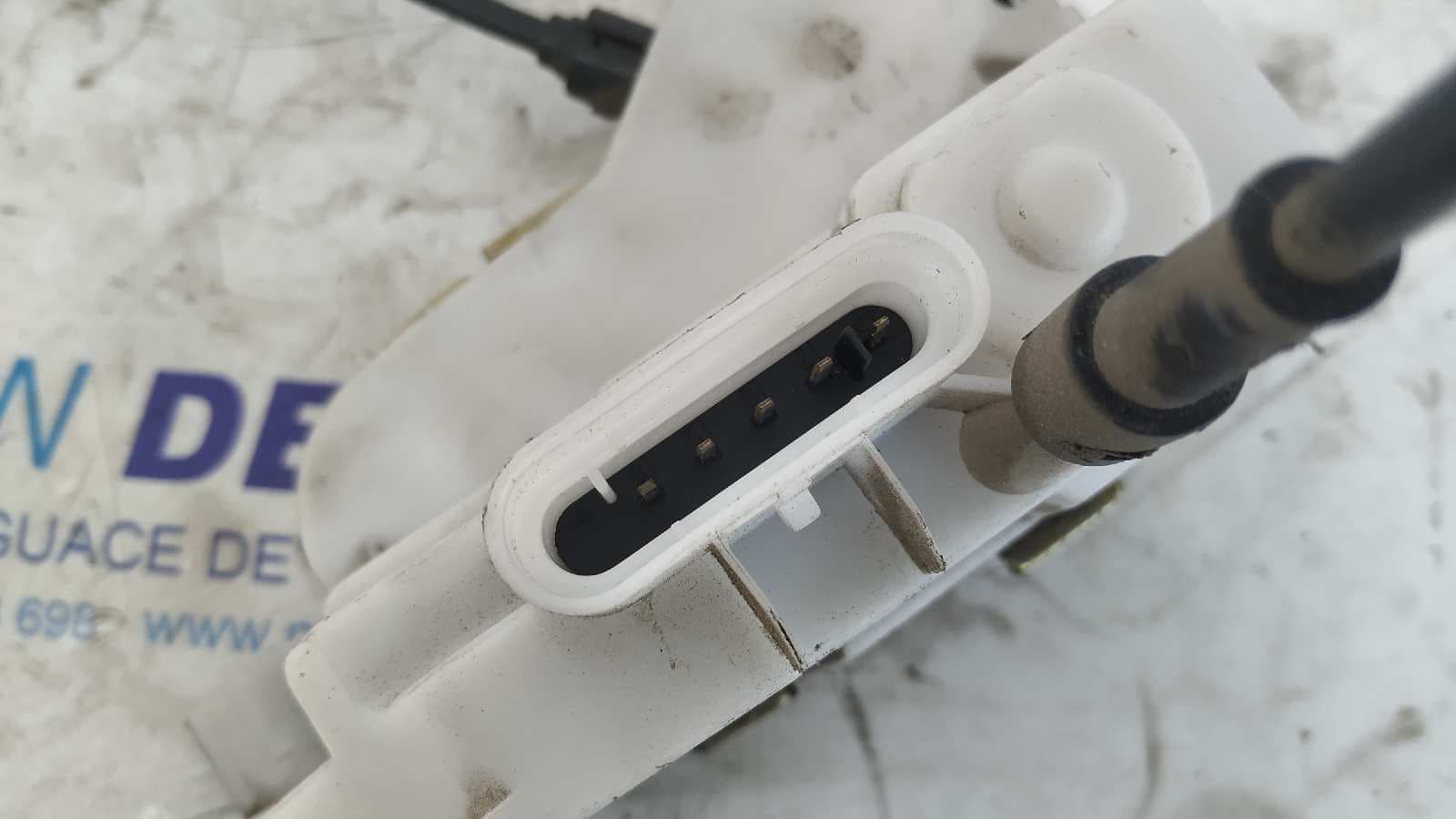 Recambio de CERRADURA PUERTA DELANTERA IZQUIERDA para CITROEN C3 PLURIEL 1.4 HDi 8HZ referencia OEM IAM 46978780   - GRIS 5