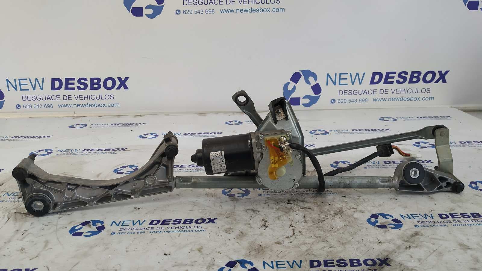 Recambio de MOTOR LIMPIA DELANTERO para MERCEDES-BENZ CLASE CLC (CL203) CLC 220 CDI (LA) (203.708) OM646963 referencia OEM IAM A2038200342   - NEGRO 4