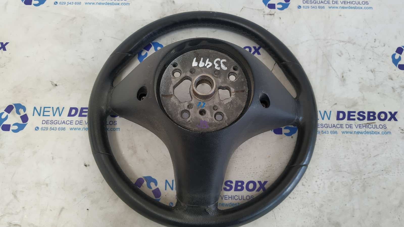 Recambio de VOLANTE para MERCEDES-BENZ CLASE CLC (CL203) CLC 220 CDI (LA) (203.708) OM646963 referencia OEM IAM A2304602118   - NEGRO 3