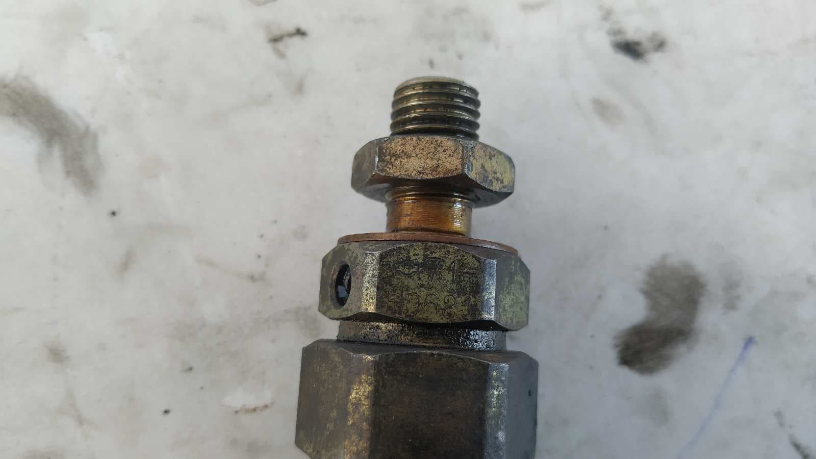 Recambio de INYECTOR para NISSAN PATROL GR (Y61) 2.8 Turbodiesel CAT RD28T referencia OEM IAM 71H0681   - GRIS 2