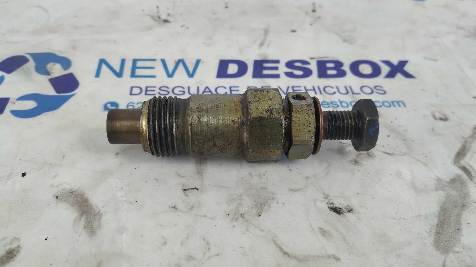 Recambio de INYECTOR para NISSAN PATROL GR (Y61) 2.8 Turbodiesel CAT RD28T referencia OEM IAM 71H0681   - GRIS