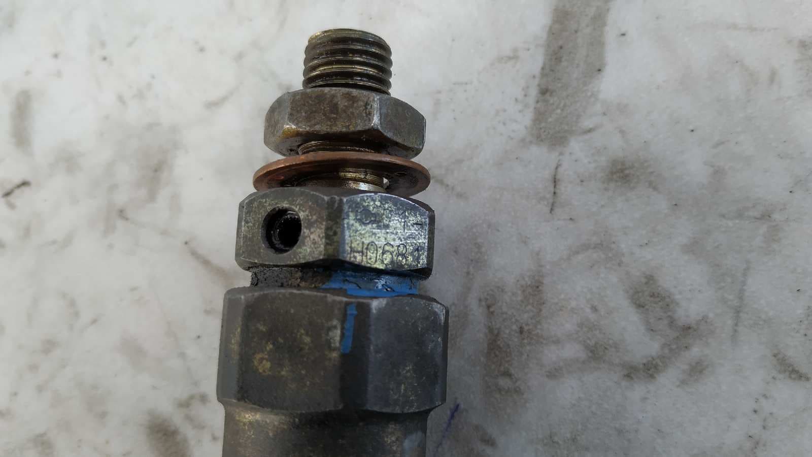 Recambio de INYECTOR para NISSAN PATROL GR (Y61) 2.8 Turbodiesel CAT RD28T referencia OEM IAM 71H0681   - GRIS 2