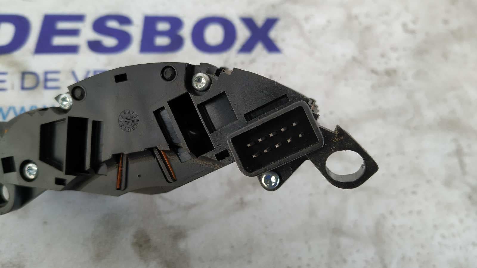 Recambio de MANDO VOLANTE para MERCEDES-BENZ CLASE CLC (CL203) CLC 220 CDI (LA) (203.708) OM646963 referencia OEM IAM A0085452624   - NEGRO 2