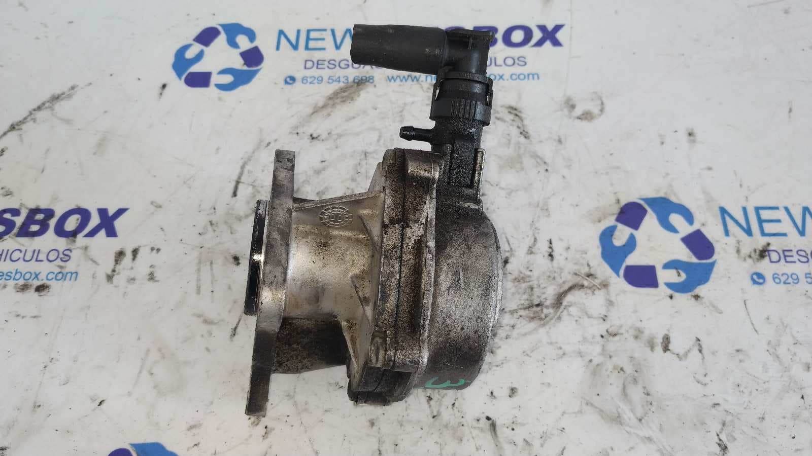 Recambio de DEPRESOR FRENO / BOMBA VACIO para RENAULT MEGANE I FASE 2 GANDTOUR (KA..) 1.9 dCi Century F9QK7 referencia OEM IAM 72117222C   - BLANCO 2
