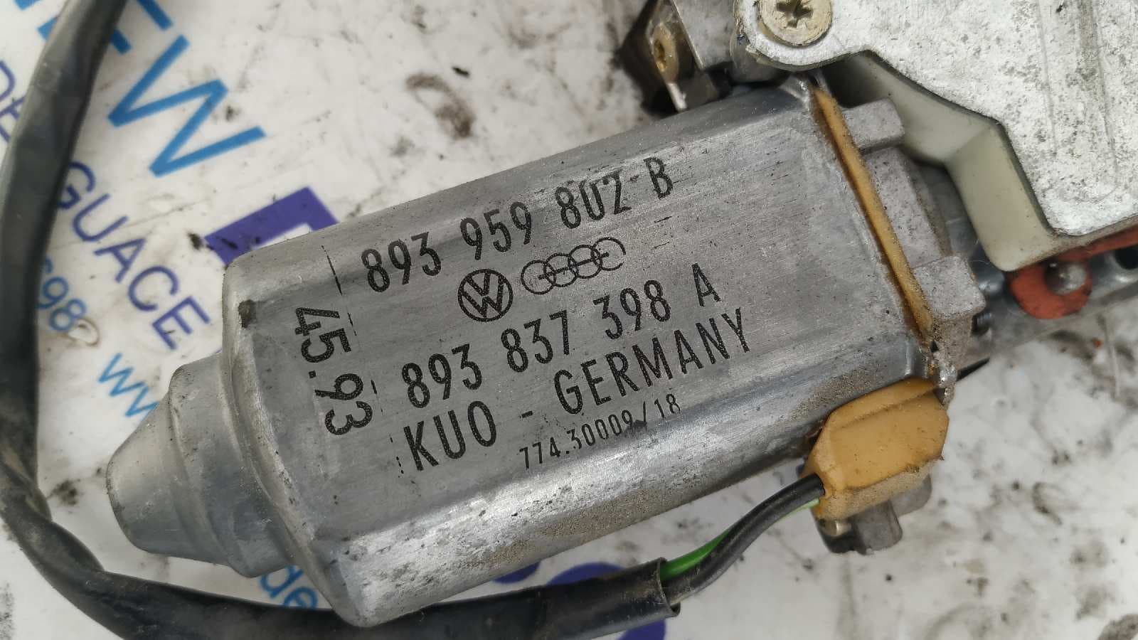 Recambio de ELEVALUNAS DELANTERO DERECHO para AUDI 80/90 (893) 1.9 Diesel (1Y) 1Z referencia OEM IAM 05318235   - VERDE 3
