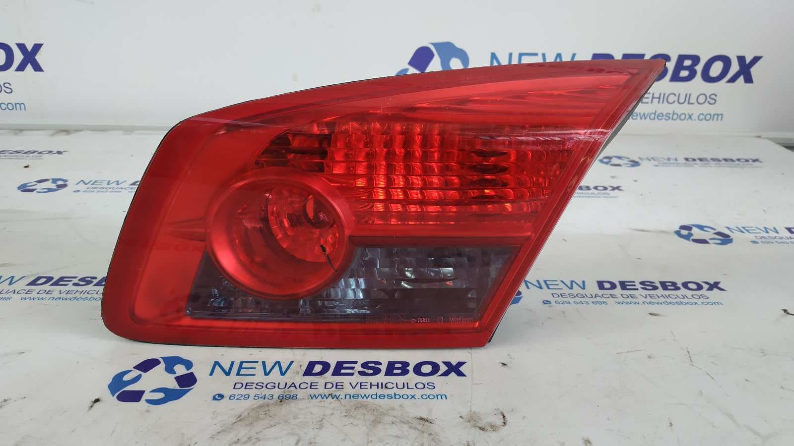 Recambio de PILOTO PORTON DERECHO para RENAULT VEL SATIS (BJ0) 2.2 dCi Turbodiesel G9T D7 referencia OEM IAM 8200014363   - AZUL
