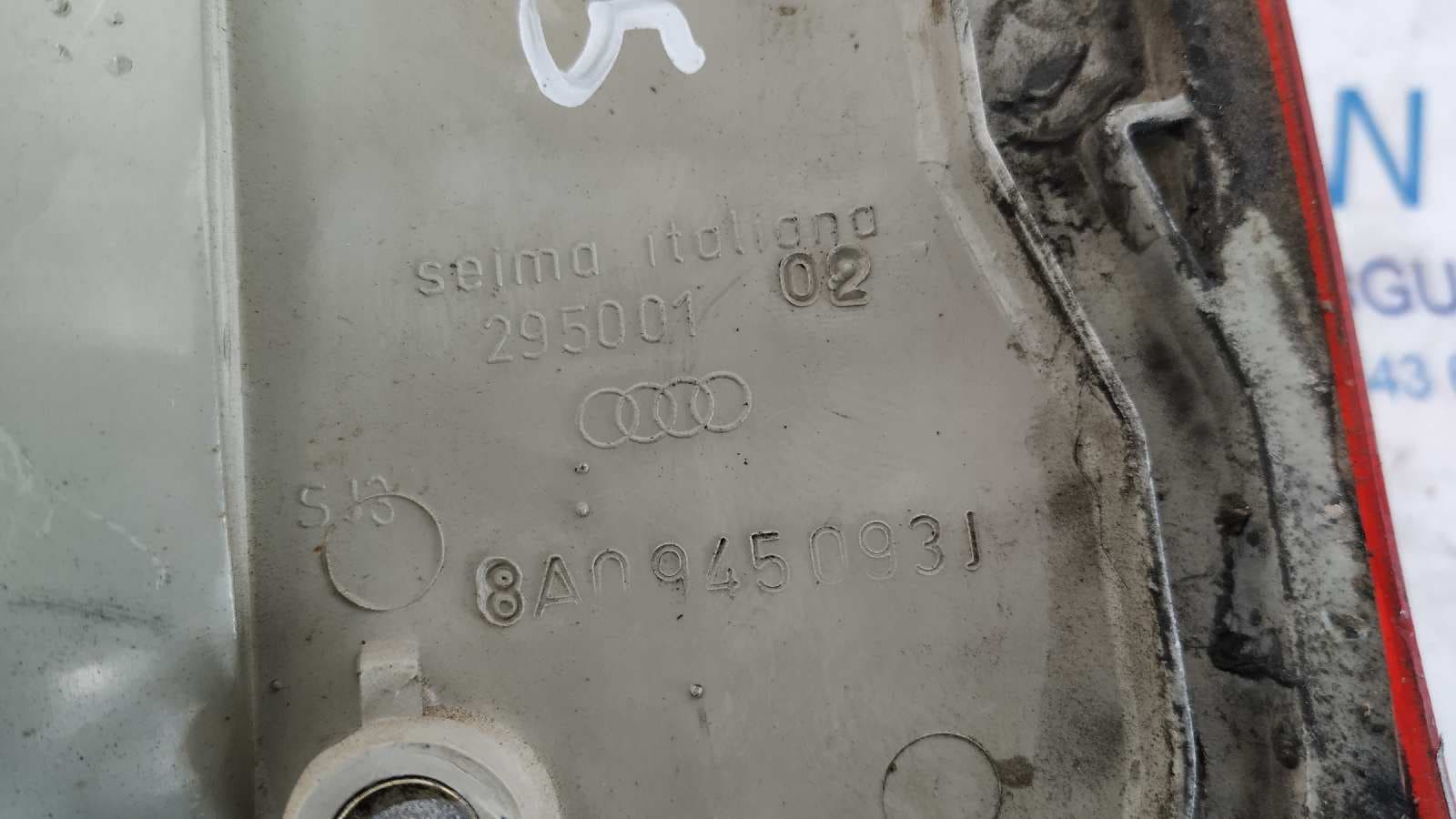 Recambio de PILOTO PORTON IZQUIERDO para AUDI 80/90 (893) 1.9 Diesel (1Y) 1Z referencia OEM IAM 8A0945093J   - VERDE 2