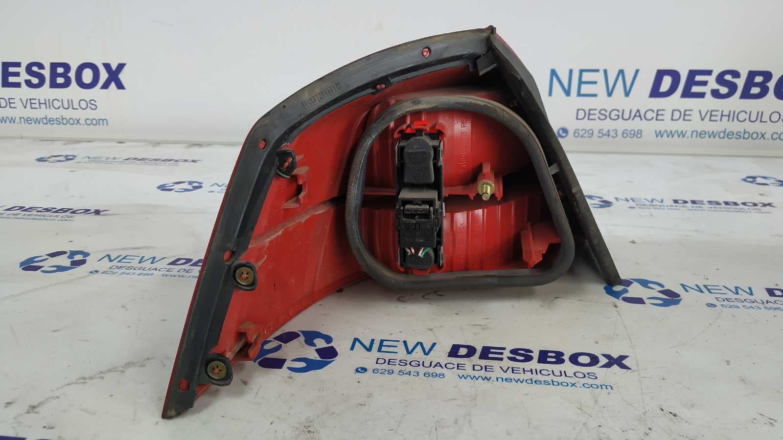 Recambio de PILOTO TRASERO DERECHO para RENAULT VEL SATIS (BJ0) Expression G9T702 referencia OEM IAM 8200014360   - VERDE 3