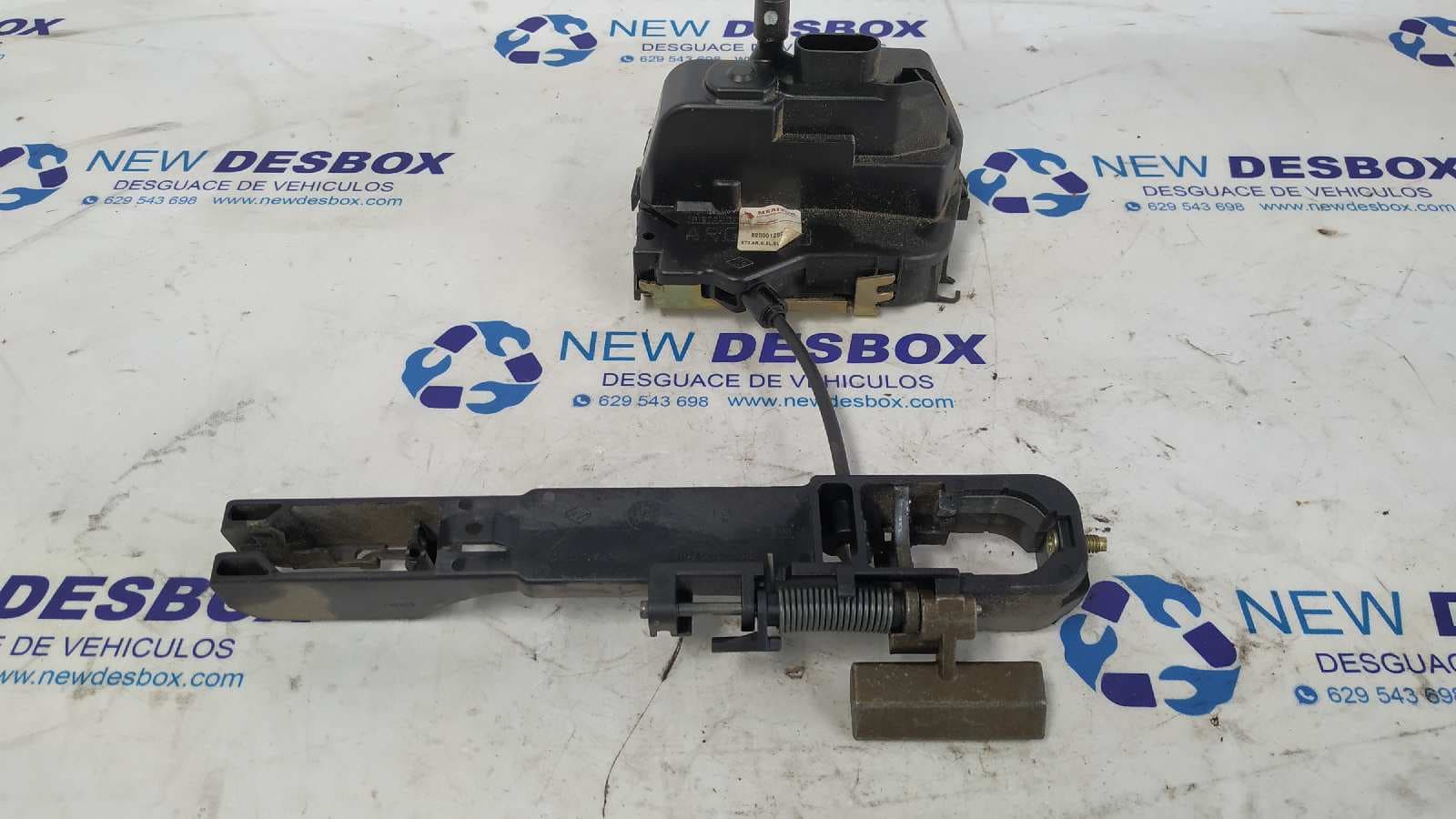 Recambio de CERRADURA PUERTA TRASERA IZQUIERDA para RENAULT VEL SATIS (BJ0) Expression G9T702 referencia OEM IAM 8200012895   - VERDE