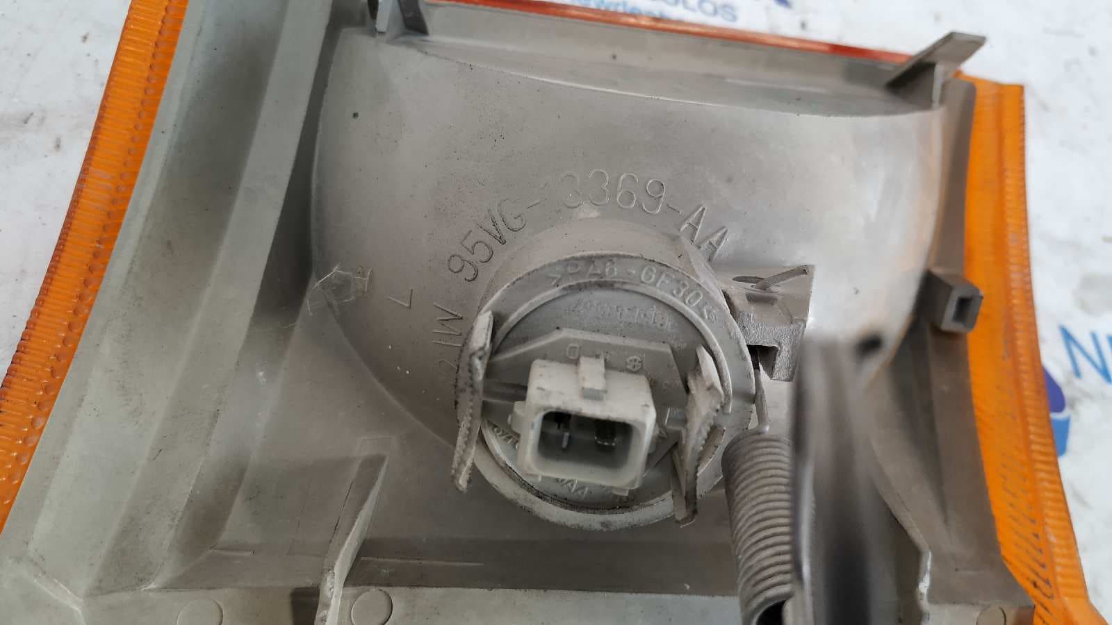 Recambio de PILOTO DELANTERO IZQUIERDO para FORD TRANSIT, COMBI 1995 2.5 TD 4EB referencia OEM IAM 95VG13369AA   - BLANCO 3
