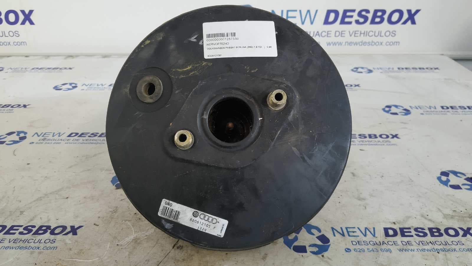 Recambio de SERVOFRENO para VOLKSWAGEN PASSAT BERLINA (3B2) AHU referencia OEM IAM 8D0612105F