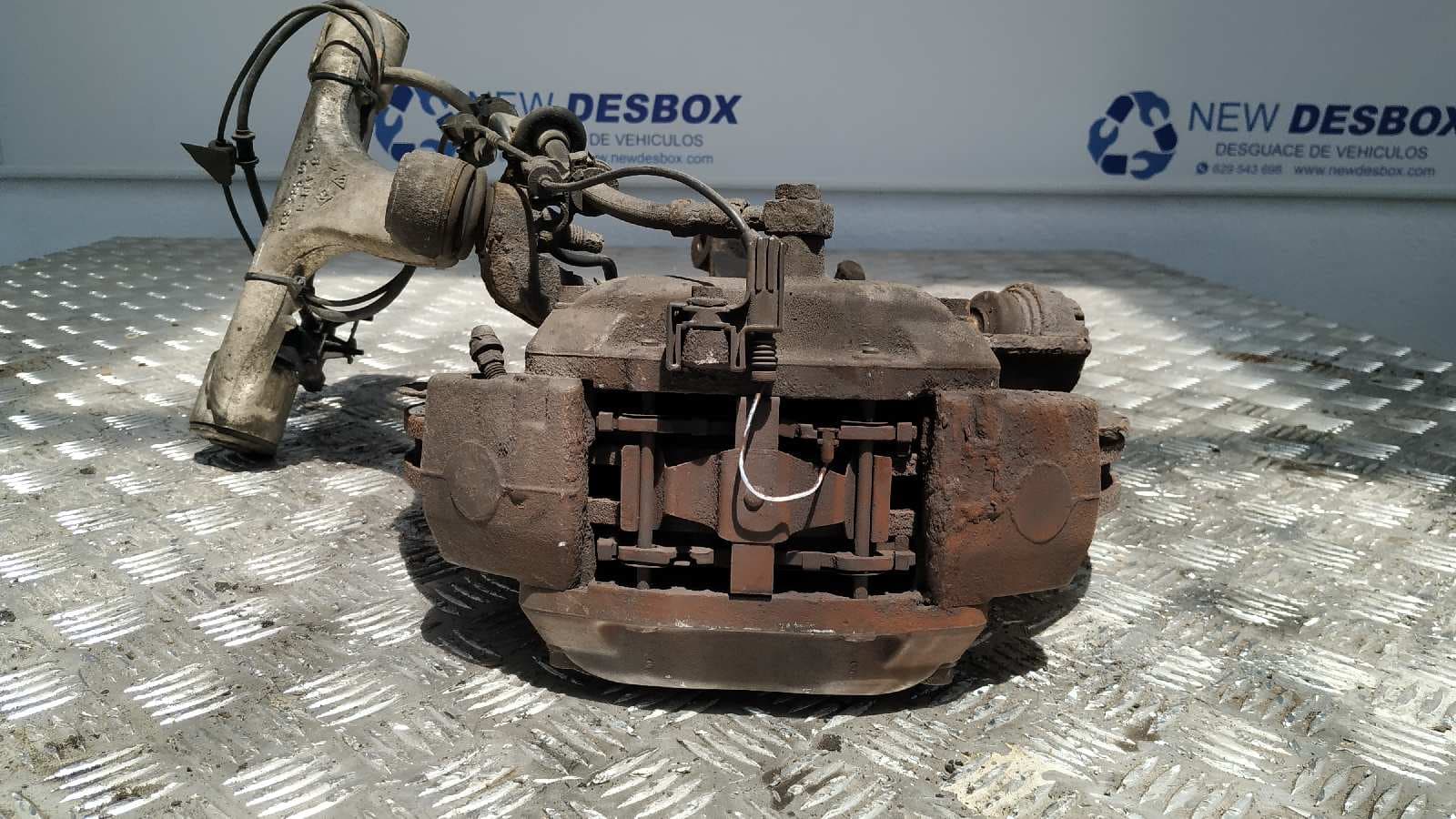 Recambio de MANGUETA DELANTERA DERECHA para MERCEDES-BENZ CLASE M (W163) OM612963 referencia OEM IAM 1633300520   - NEGRO 2