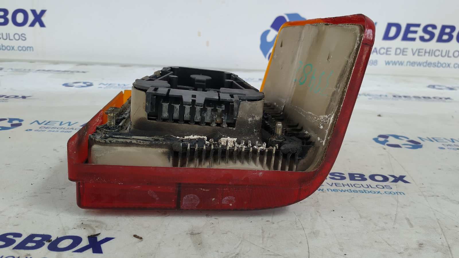 Recambio de PILOTO TRASERO IZQUIERDO para AUDI 100 BERLINA (C4) Básico AAR referencia OEM IAM 443945221   - BLANCO 4